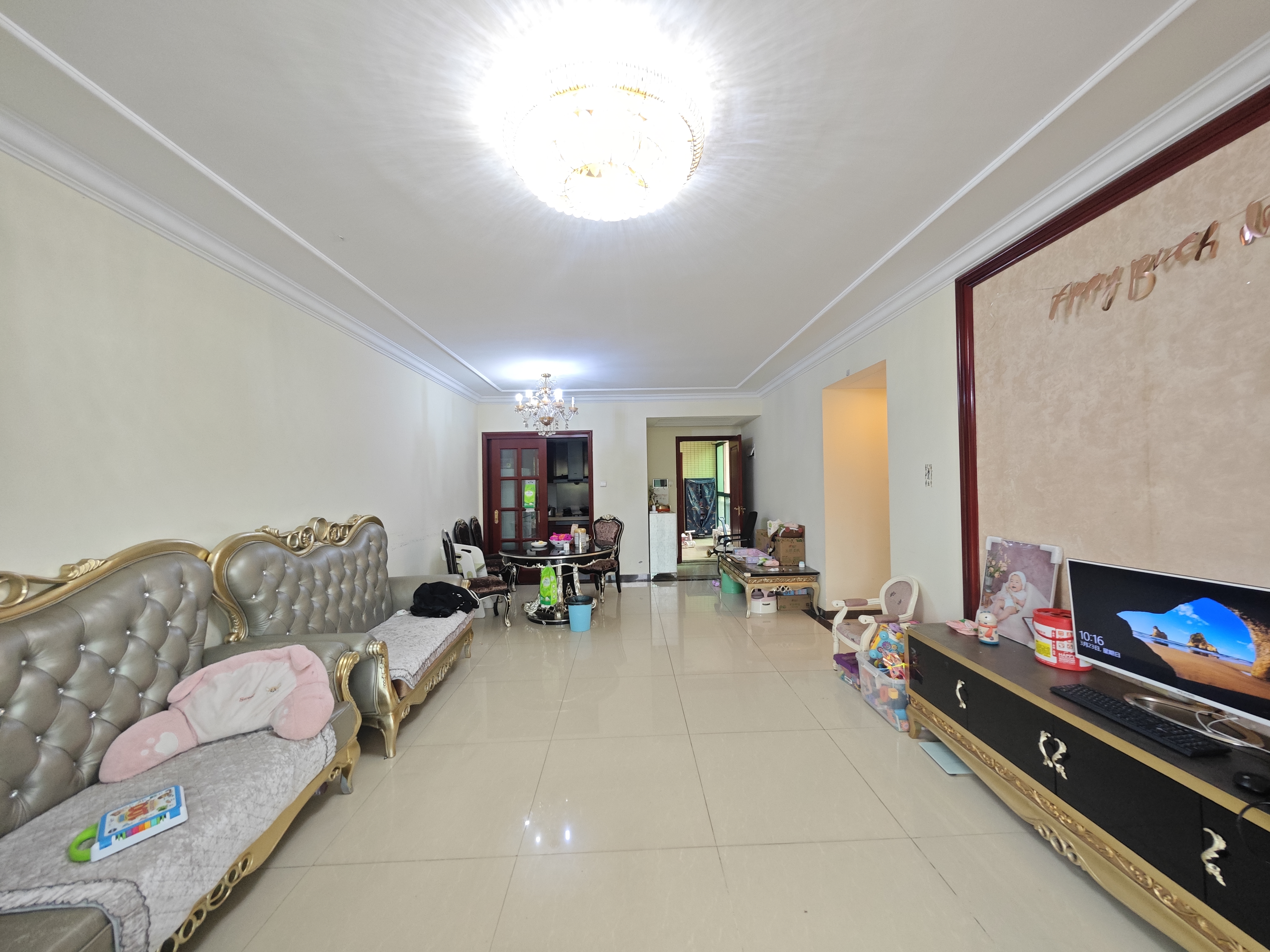 恒大城  3室2厅2卫    95.0万 恒大城  3室2厅2卫    95.0万