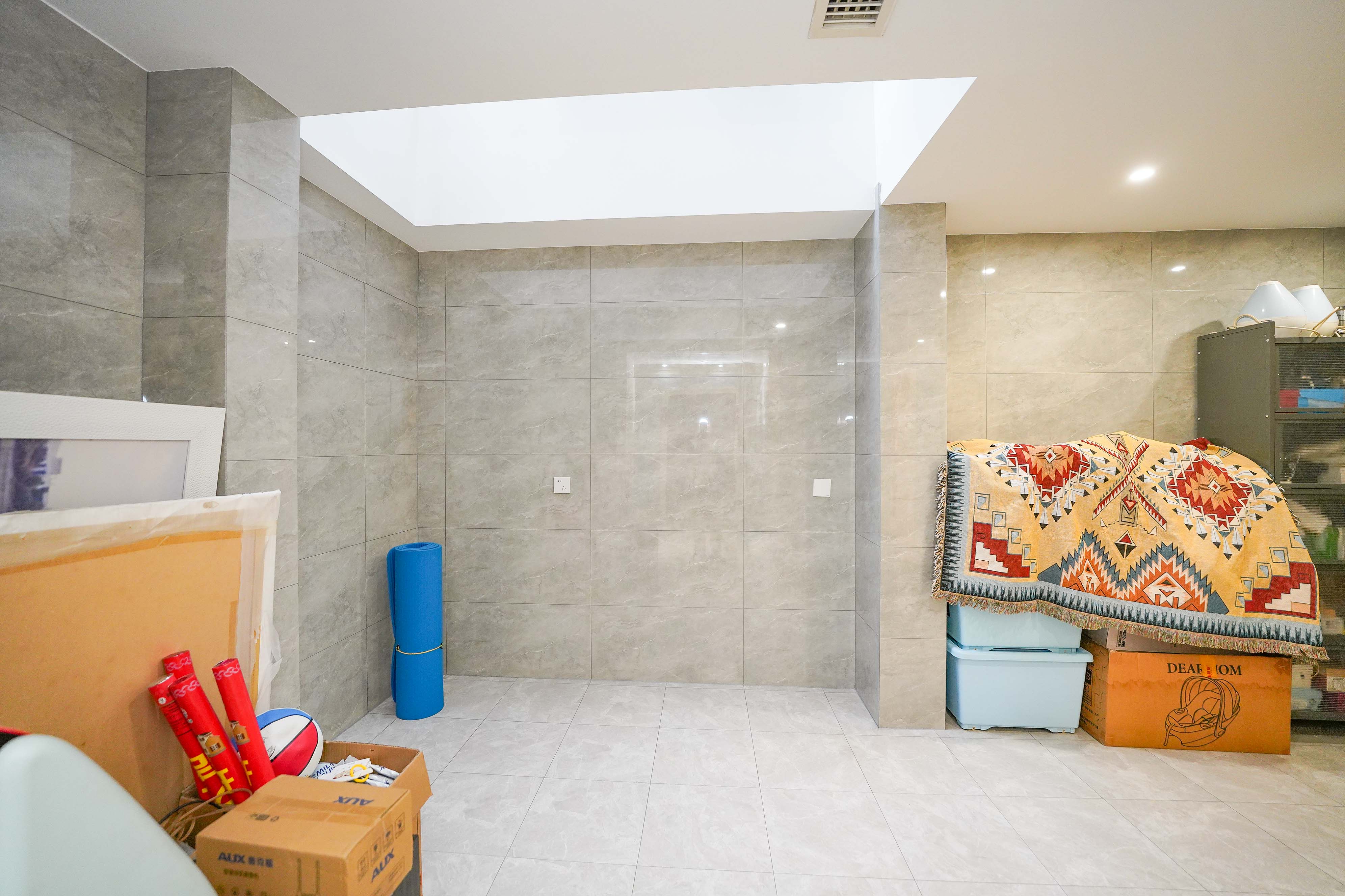 橘郡礼顿山  4室2厅2卫    259.8万 橘郡礼顿山  4室2厅2卫    259.8万其他