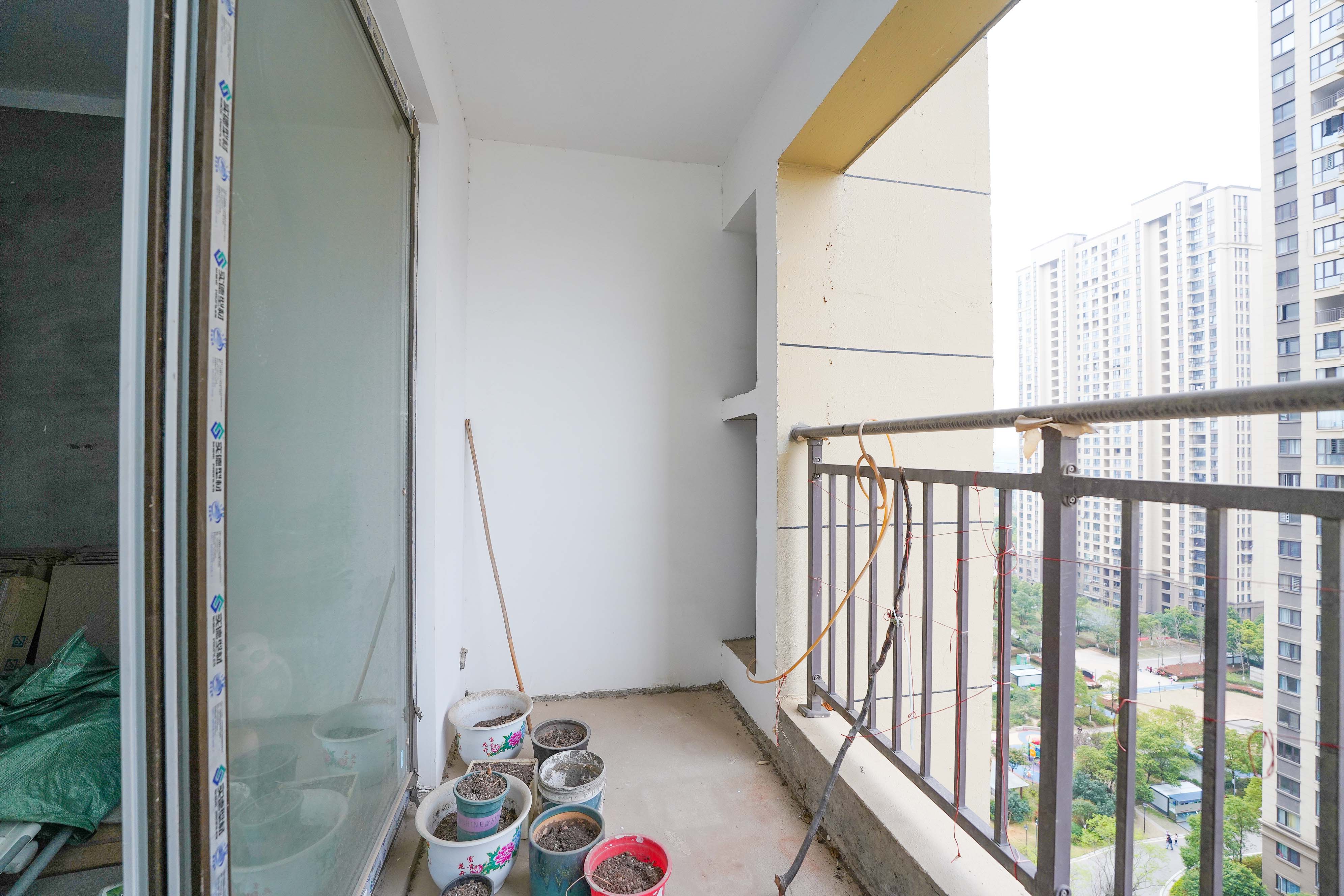 绿地新都会 3室2厅2卫 65.0万 绿地新都会 3室2厅2卫 65.0万其他