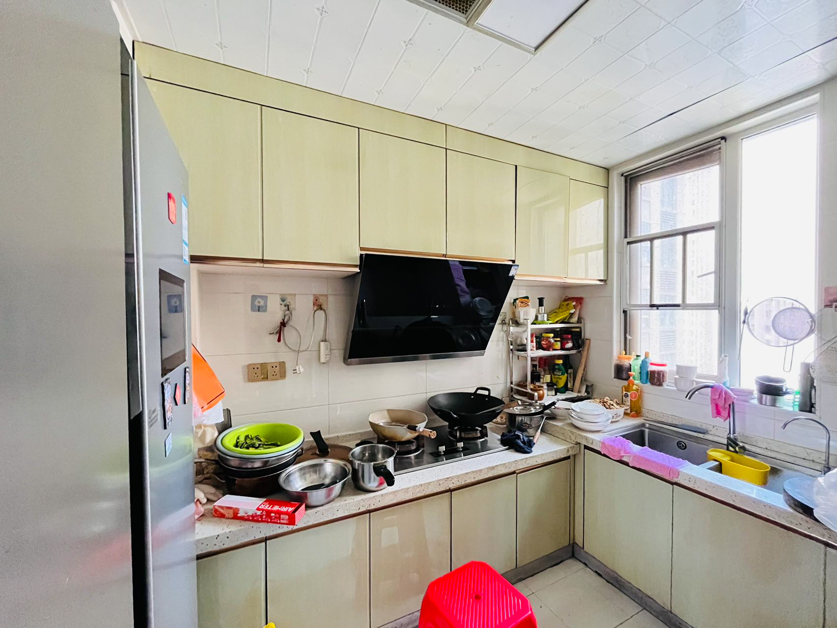 金地格林公馆  3室2厅1卫    130.0万 金地格林公馆  3室2厅1卫    130.0万厨房