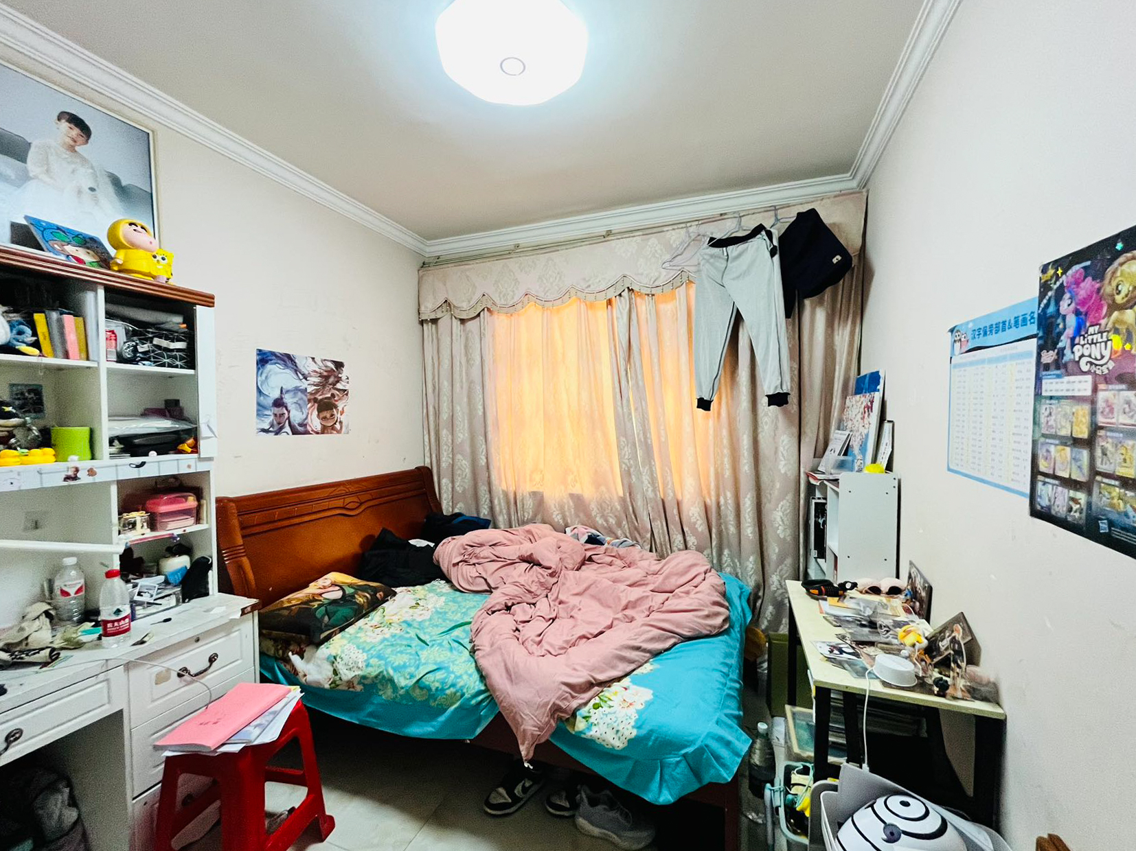 金地格林公馆  3室2厅1卫    130.0万 金地格林公馆  3室2厅1卫    130.0万卧室