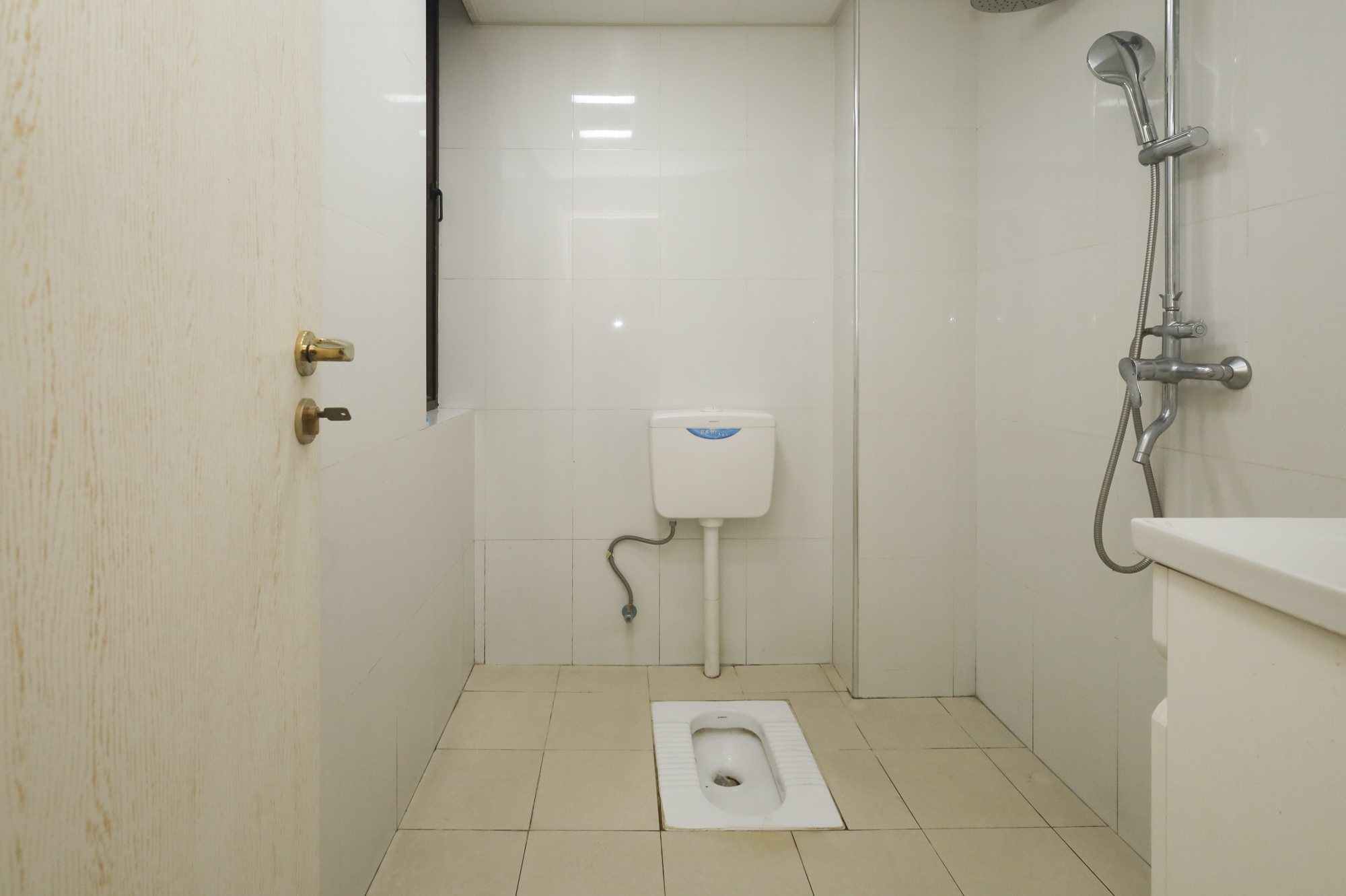 水映加州 2室2厅1卫 130.0万 水映加州 2室2厅1卫 130.0万卫生间