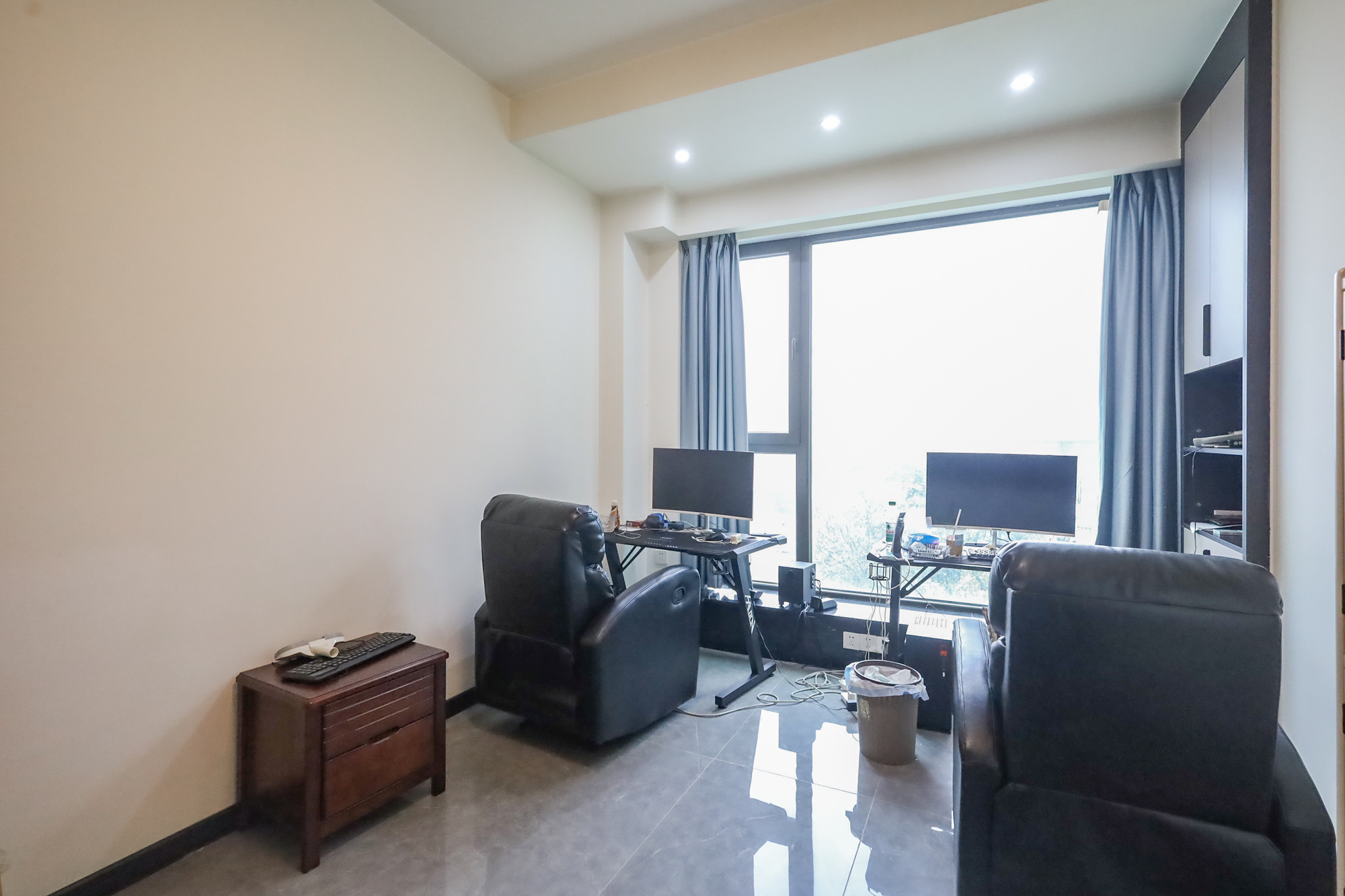 远洋外滩壹号 4室2厅2卫 360.0万 远洋外滩壹号 4室2厅2卫 360.0万卧室