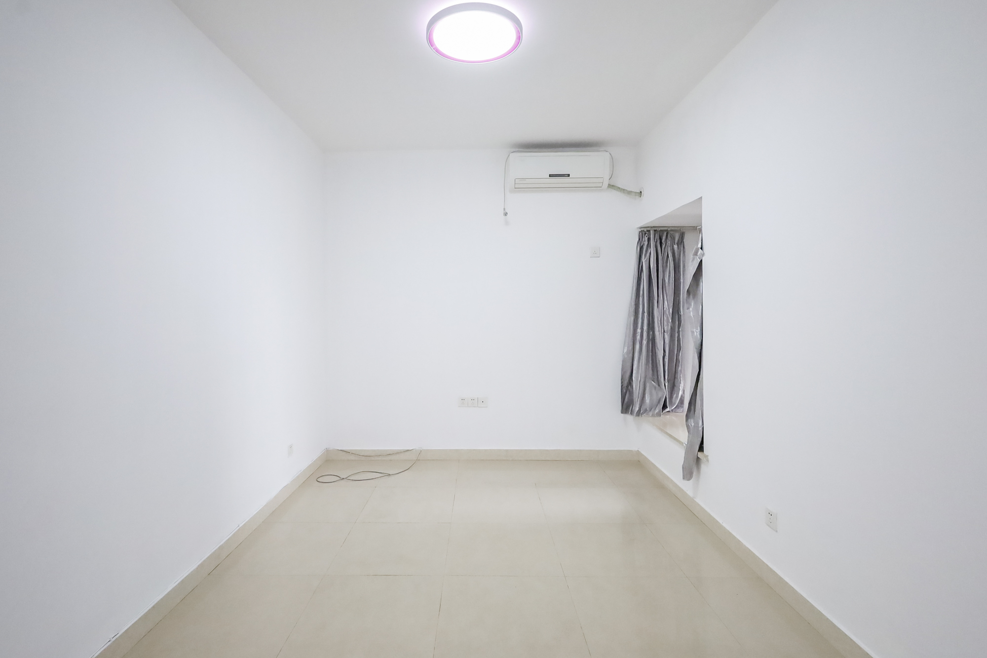 旭辉藏郡(藏郡、旭湘华府) 3室2厅2卫 208.0万 旭辉藏郡(藏郡、旭湘华府) 3室2厅2卫 208.0万卧室