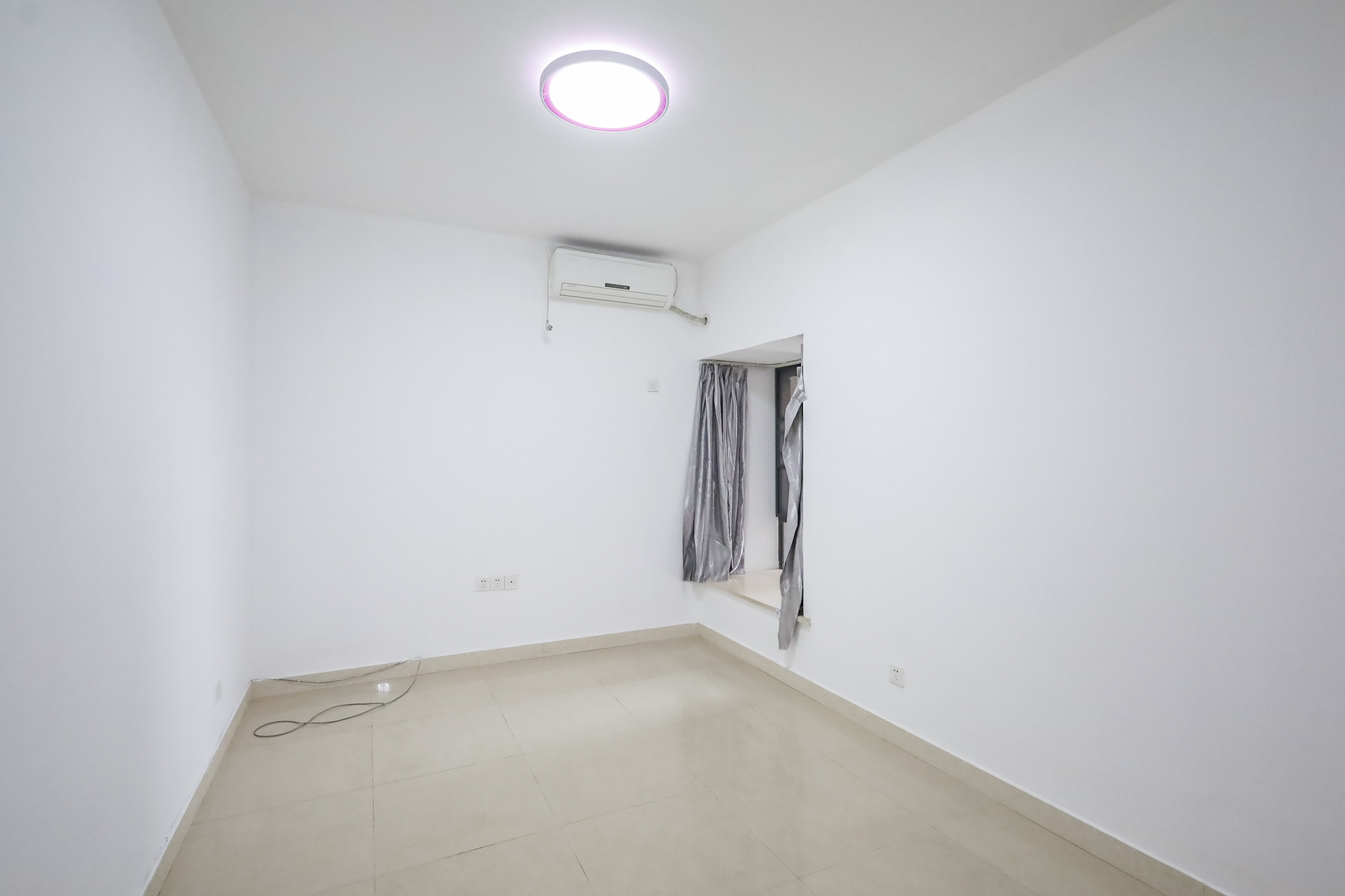 旭辉藏郡(藏郡、旭湘华府) 3室2厅2卫 208.0万 旭辉藏郡(藏郡、旭湘华府) 3室2厅2卫 208.0万卧室