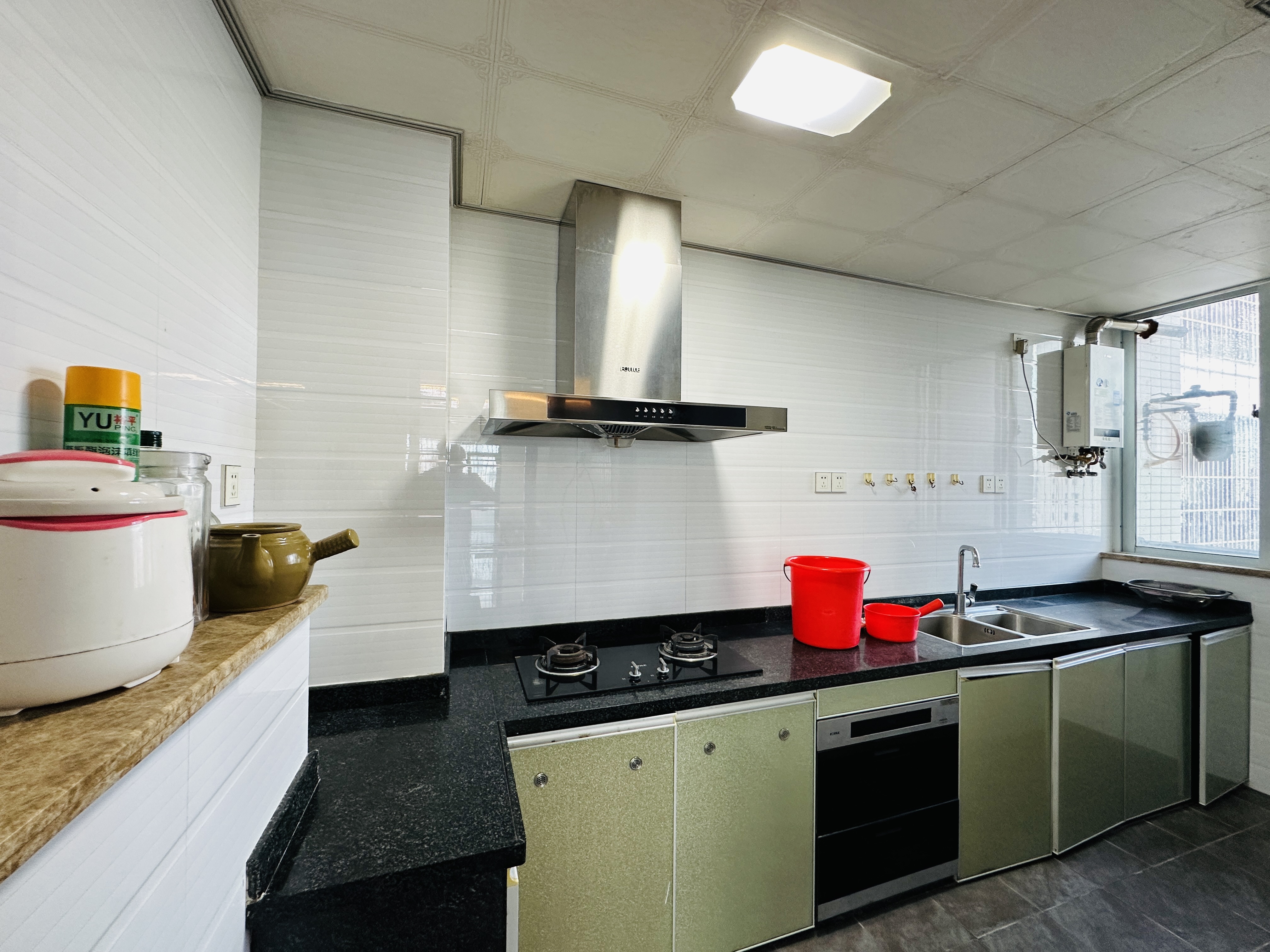 海南金地自在城 3室2厅2卫 152.0万 海南金地自在城 3室2厅2卫 152.0万厨房