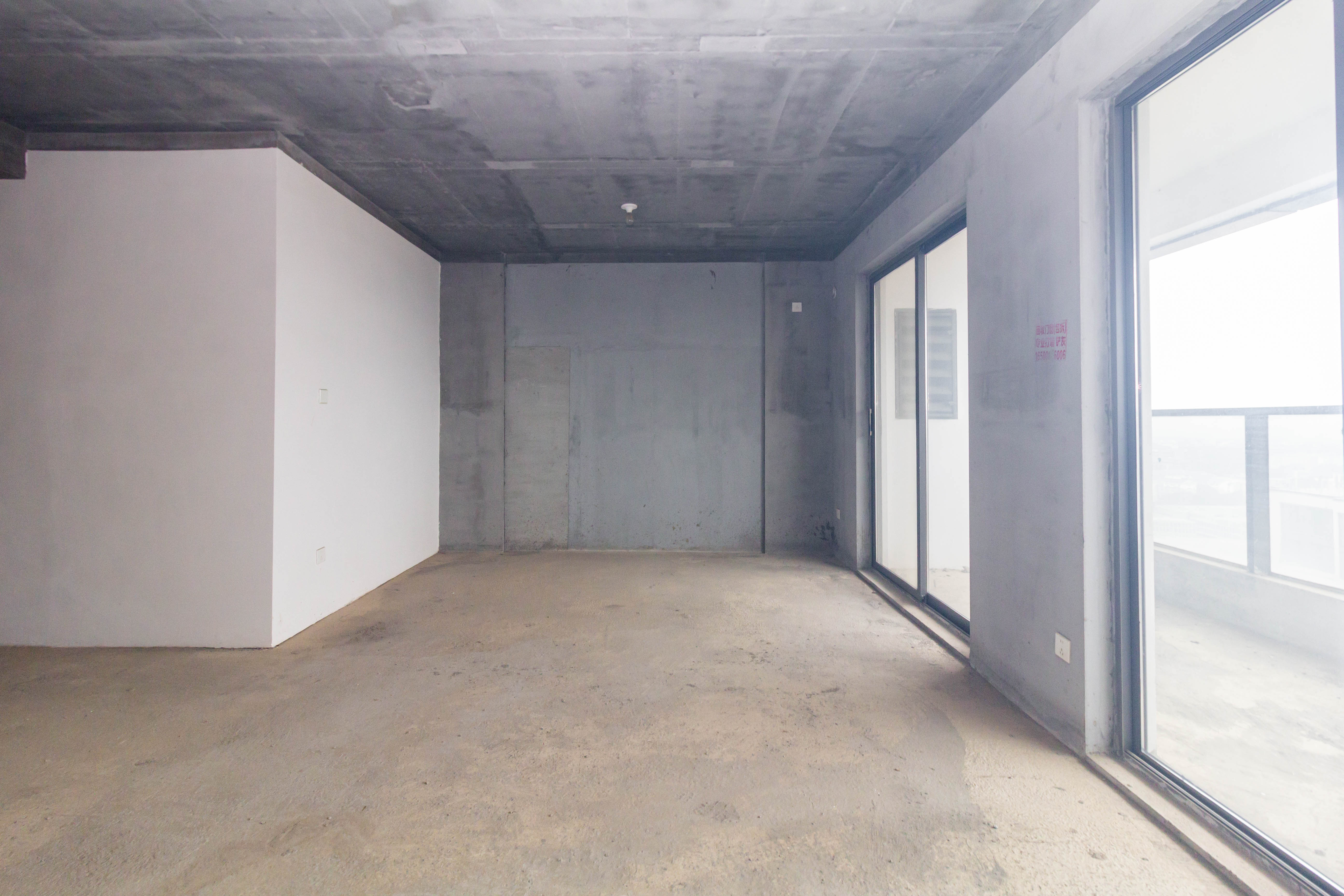 中交中央公园D5区 5室2厅2卫 215.0万 中交中央公园D5区 5室2厅2卫 215.0万客厅