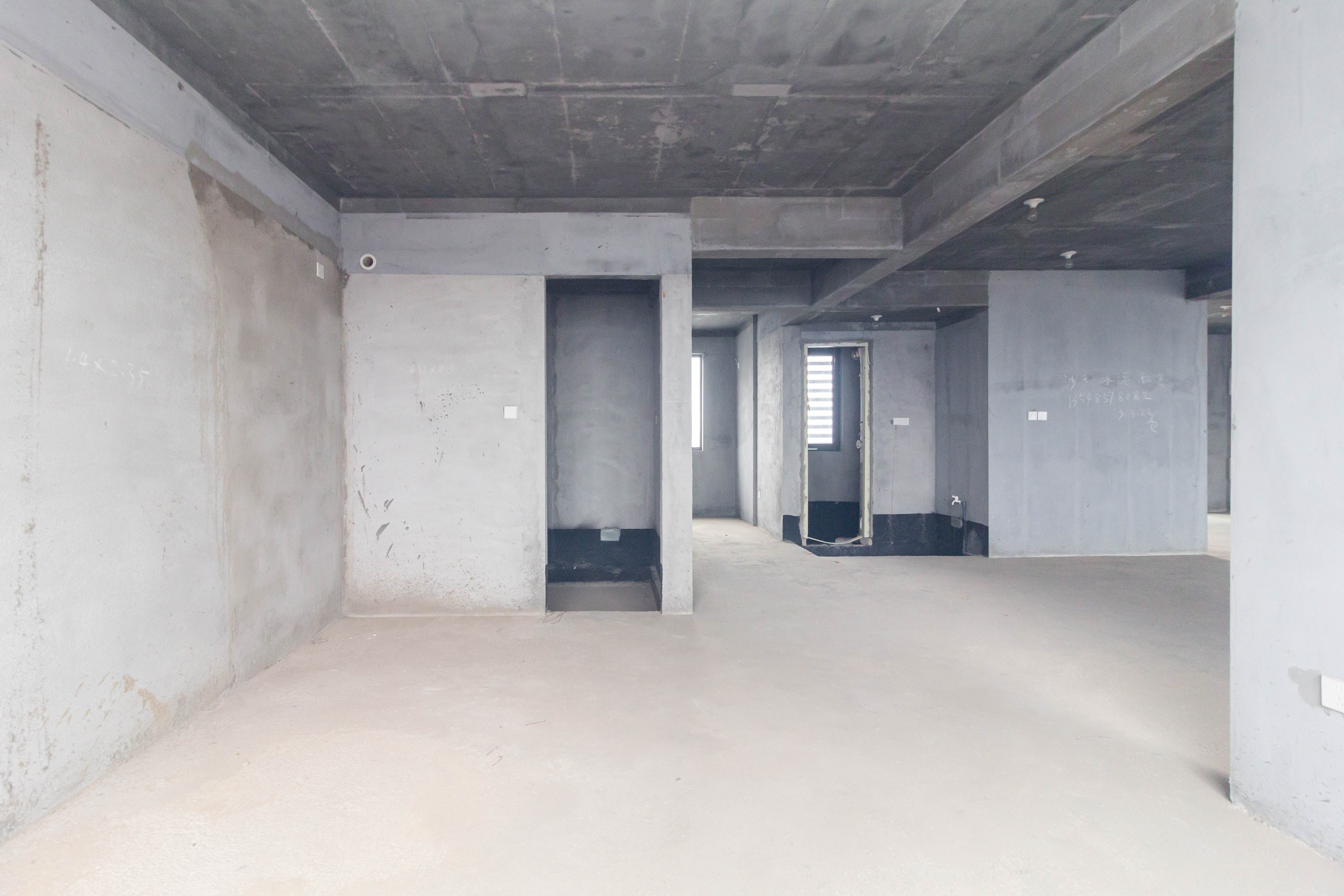 中交中央公园D5区 5室2厅2卫 215.0万 中交中央公园D5区 5室2厅2卫 215.0万卧室