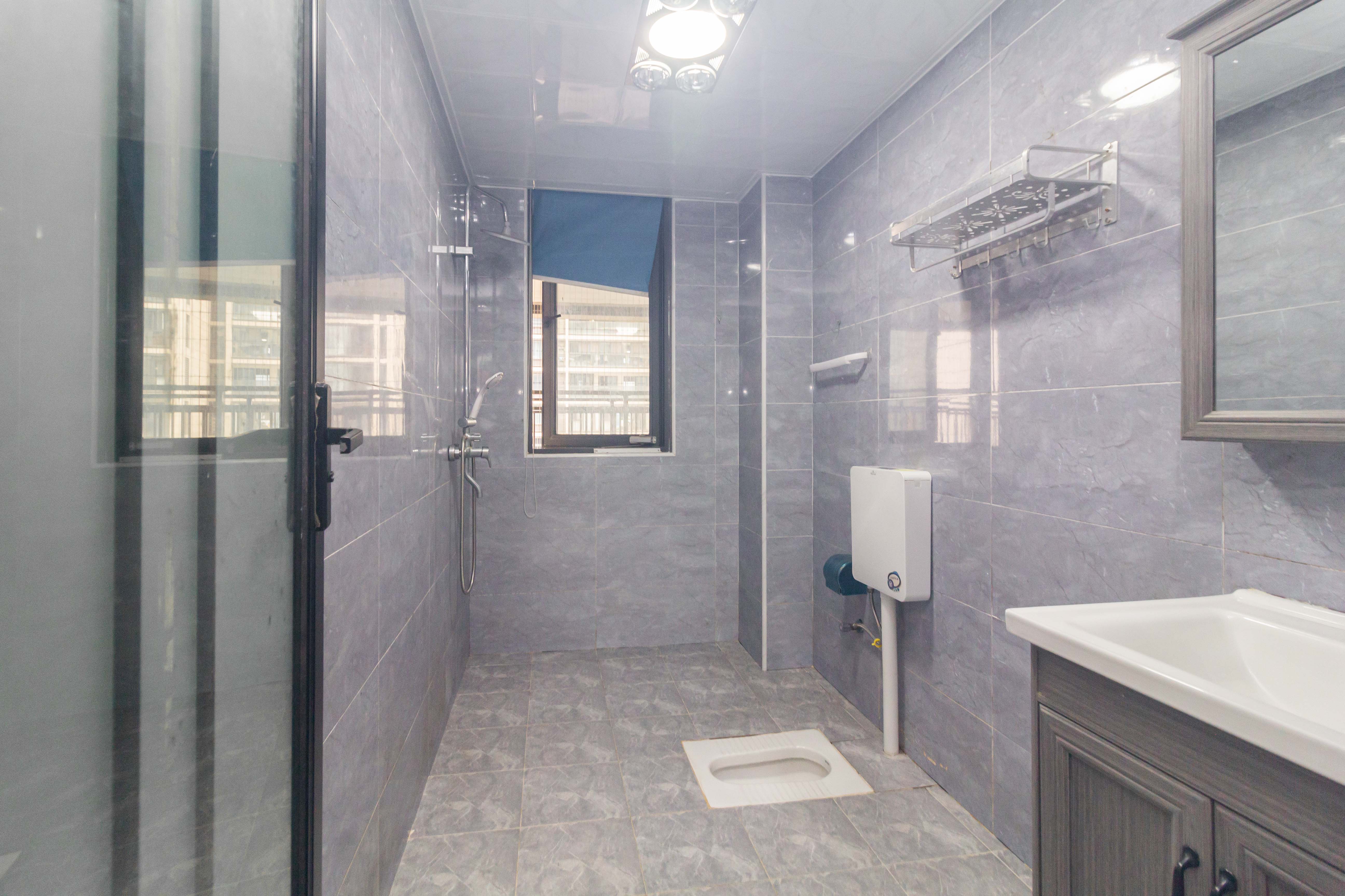 中交中央公园D5区 3室2厅2卫 139.8万 中交中央公园D5区 3室2厅2卫 139.8万卫生间