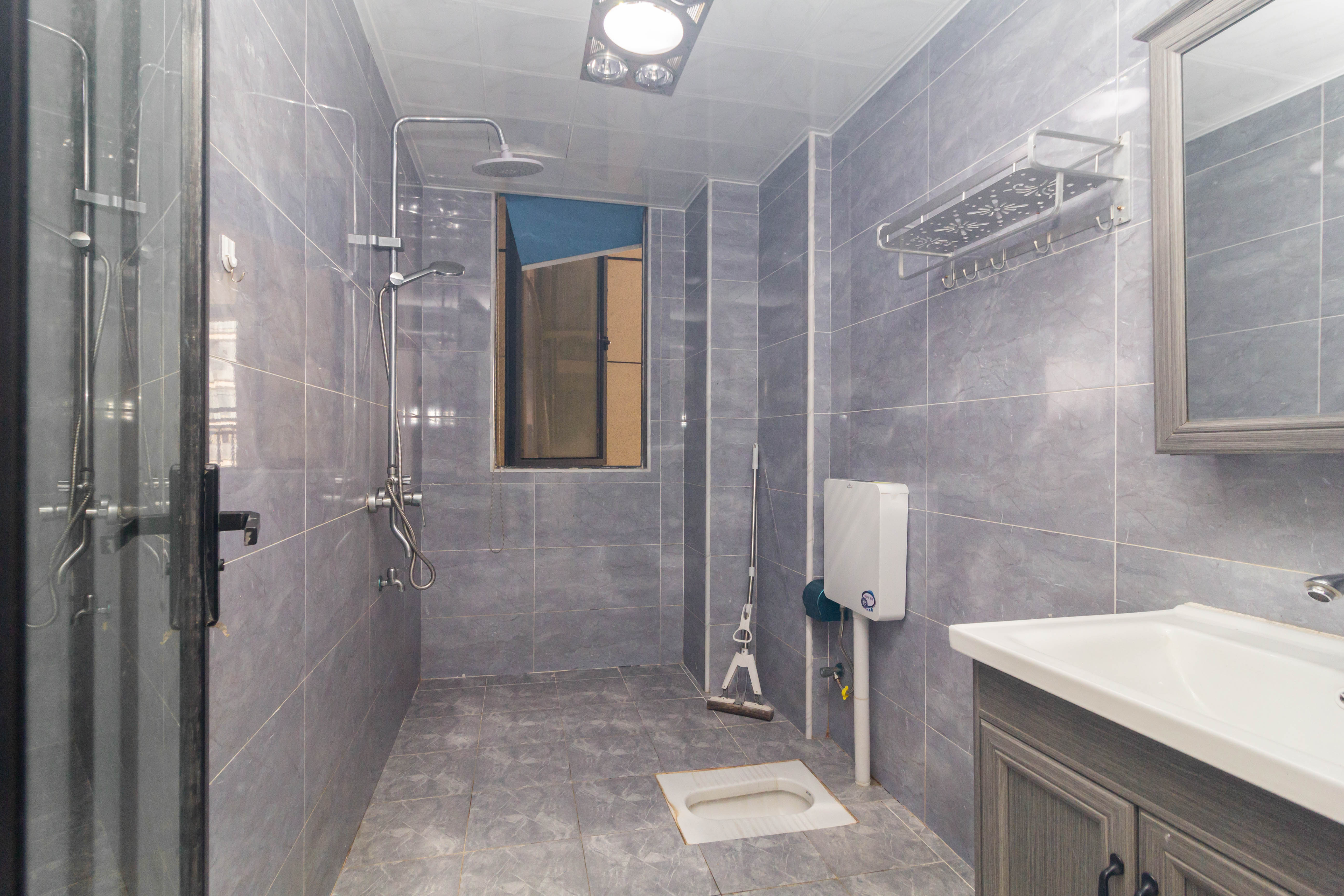 中交中央公园D5区 3室2厅2卫 139.8万 中交中央公园D5区 3室2厅2卫 139.8万卫生间