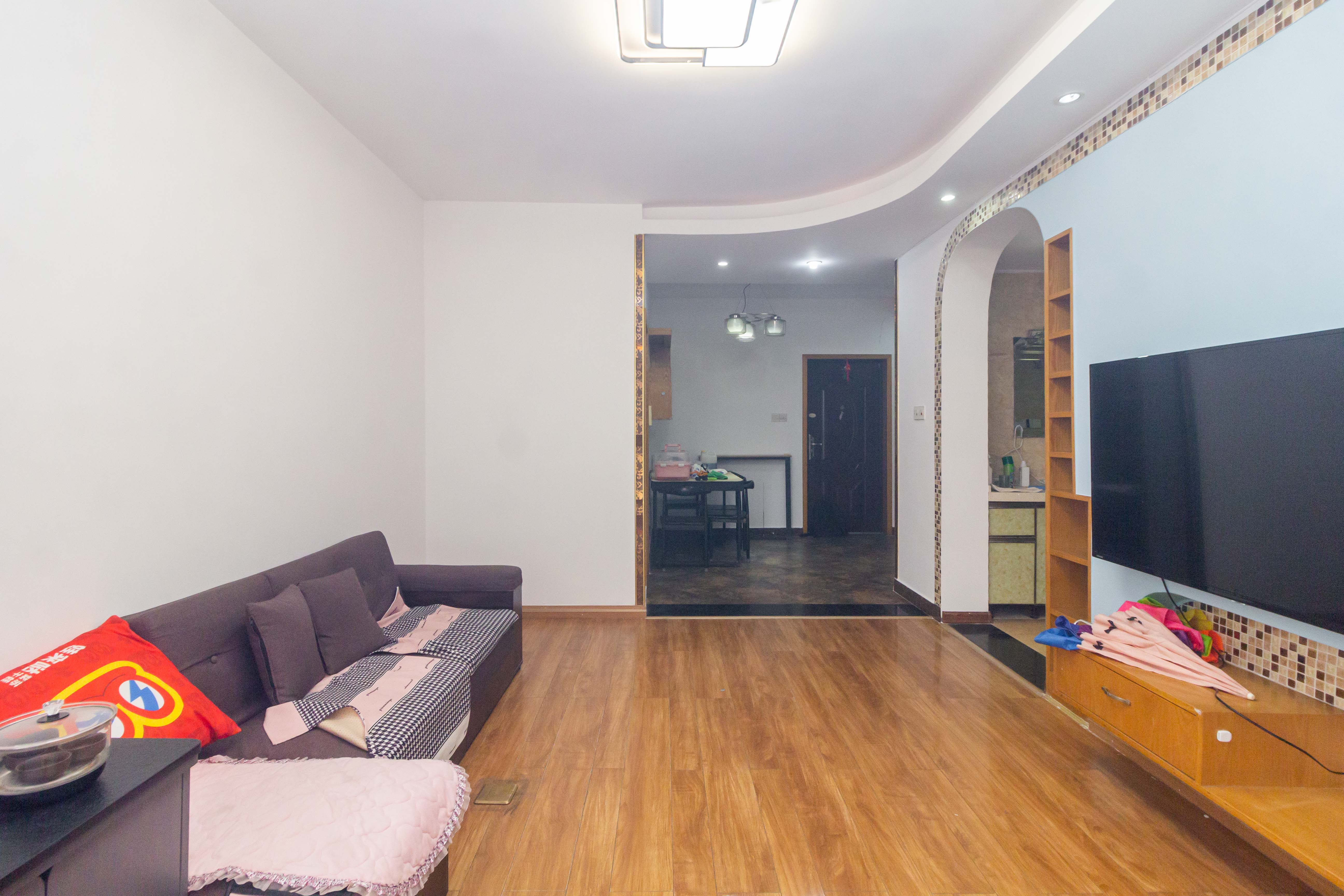 中国铁建国际城一期  2室2厅1卫    43.8万 中国铁建国际城一期  2室2厅1卫    43.8万