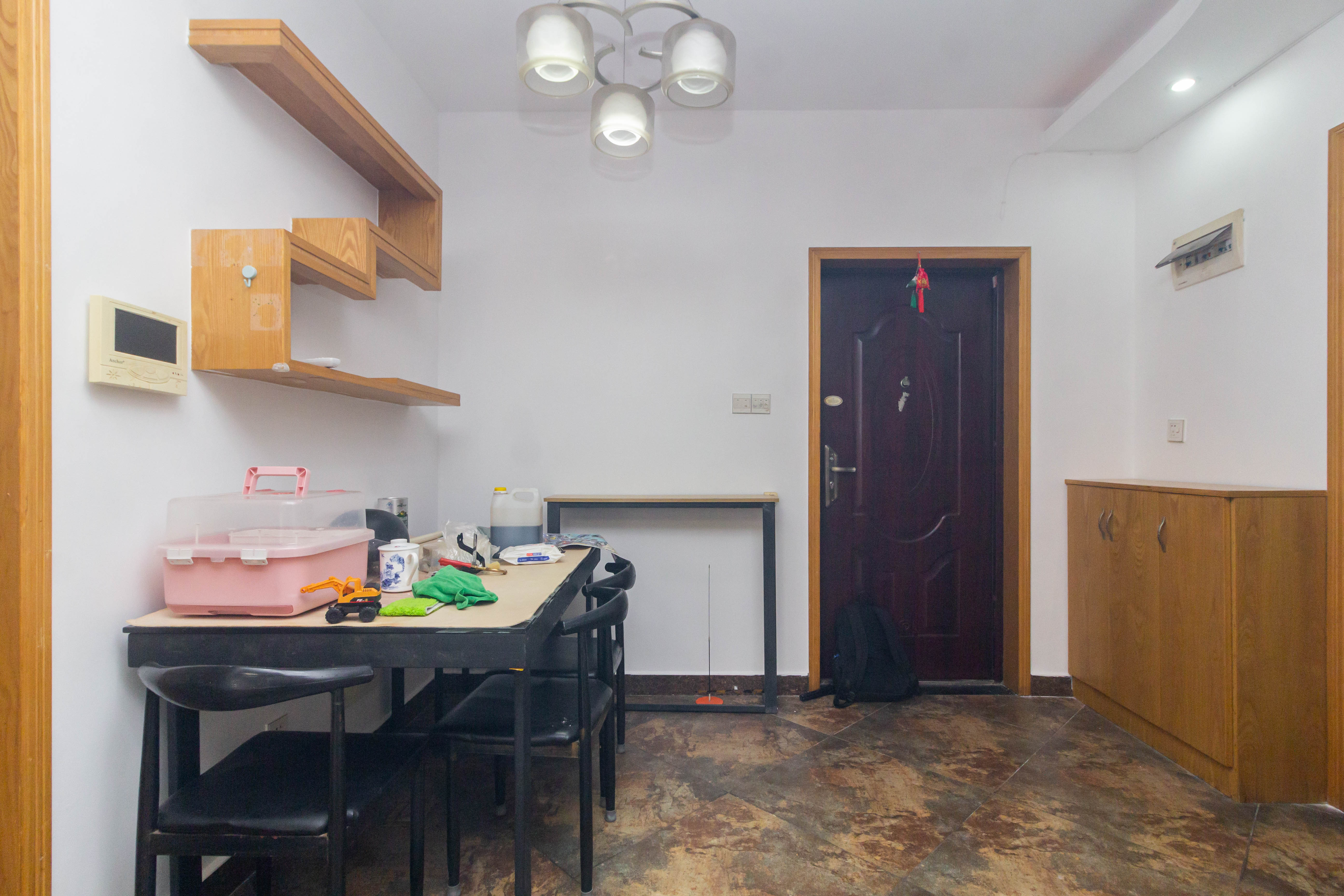 中国铁建国际城一期  2室2厅1卫    43.8万 中国铁建国际城一期  2室2厅1卫    43.8万客厅