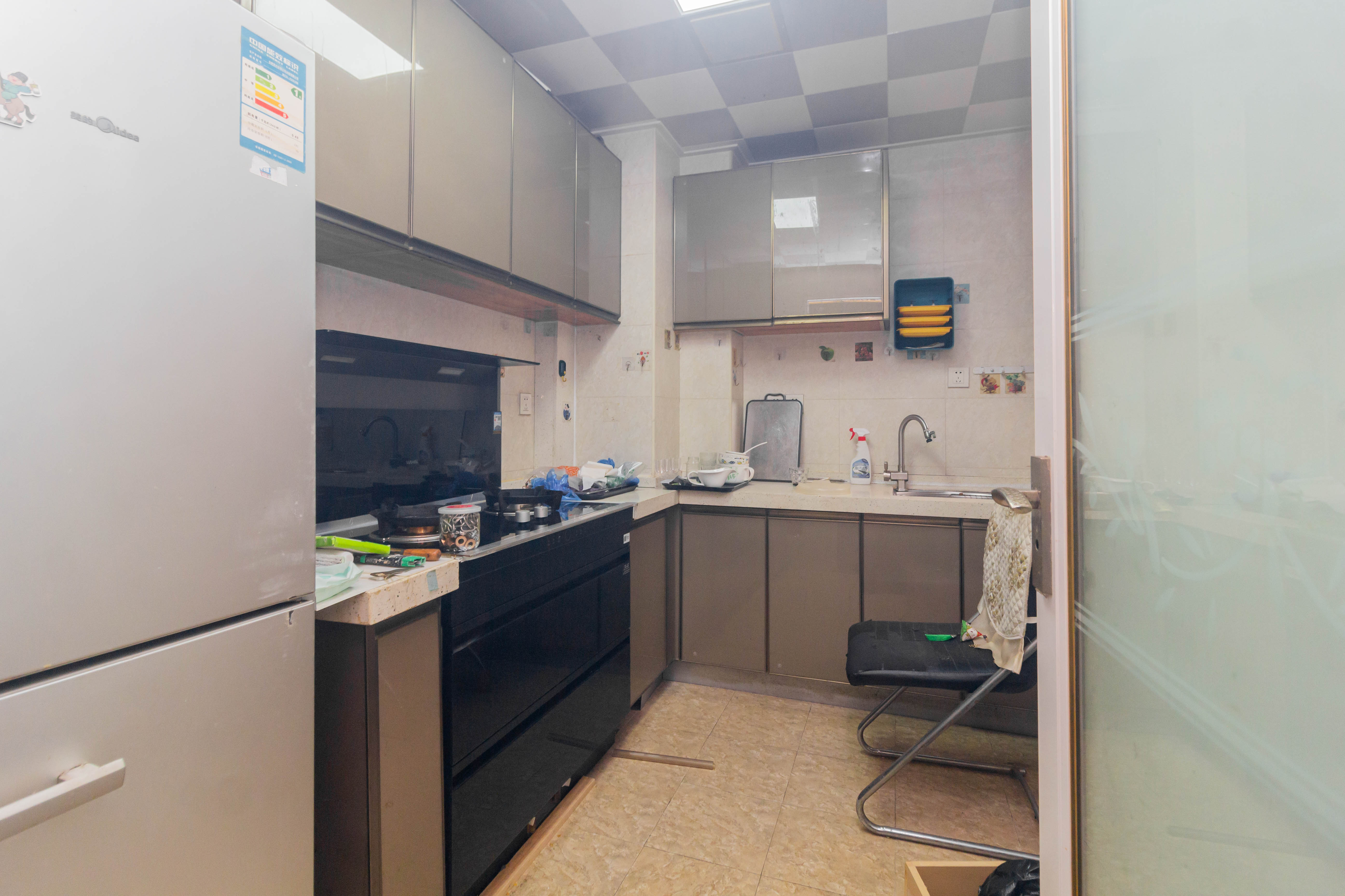 中国铁建国际城一期  2室2厅1卫    43.8万 中国铁建国际城一期  2室2厅1卫    43.8万厨房