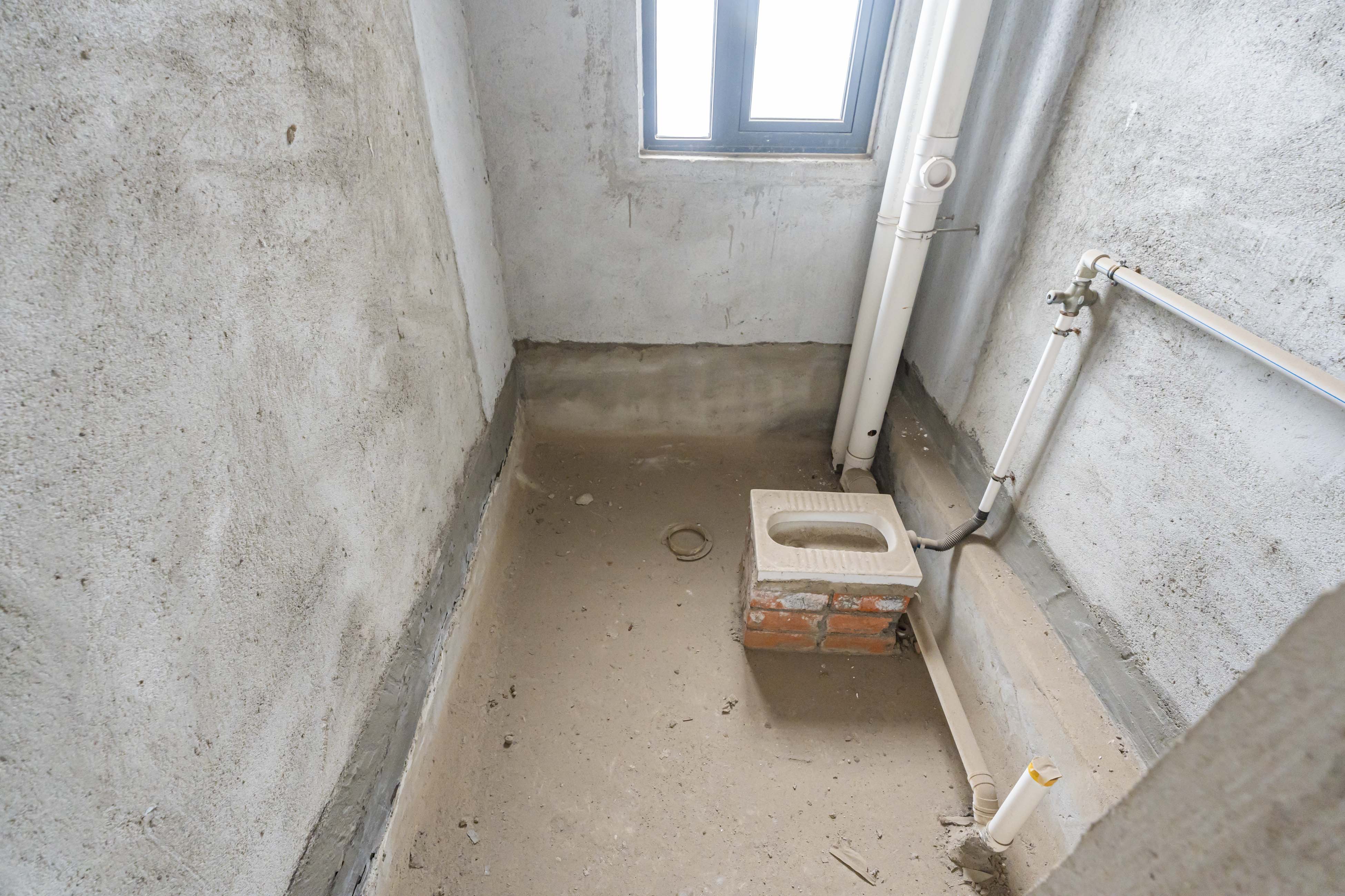 藏珑湖上国际花园 4室2厅2卫 138.0万 藏珑湖上国际花园 4室2厅2卫 138.0万卫生间