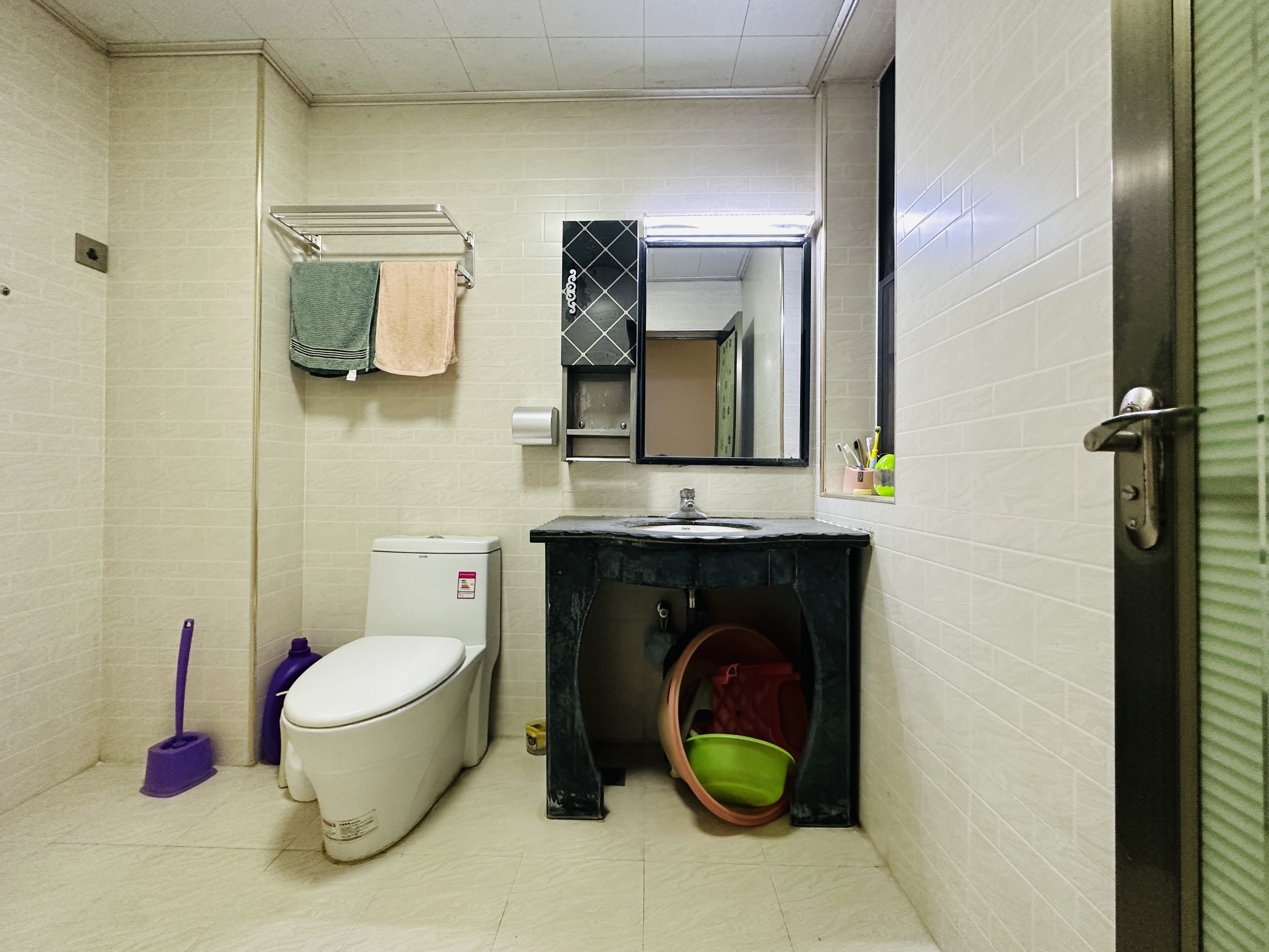 恒大海口文化旅游城 3室2厅2卫 180.0万 恒大海口文化旅游城 3室2厅2卫 180.0万卫生间