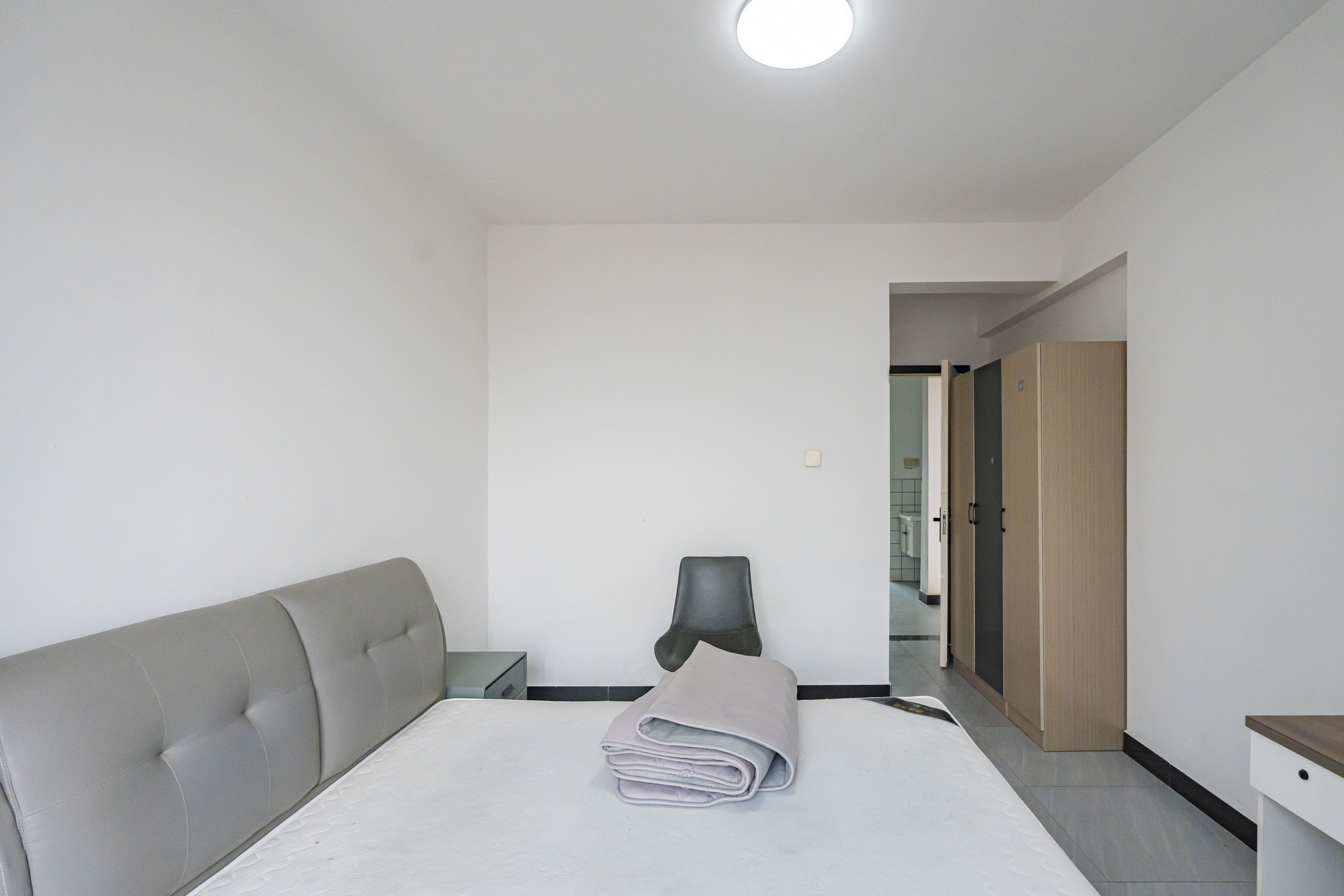 上园商住小区 3室2厅1卫 91.0万 上园商住小区 3室2厅1卫 91.0万卧室