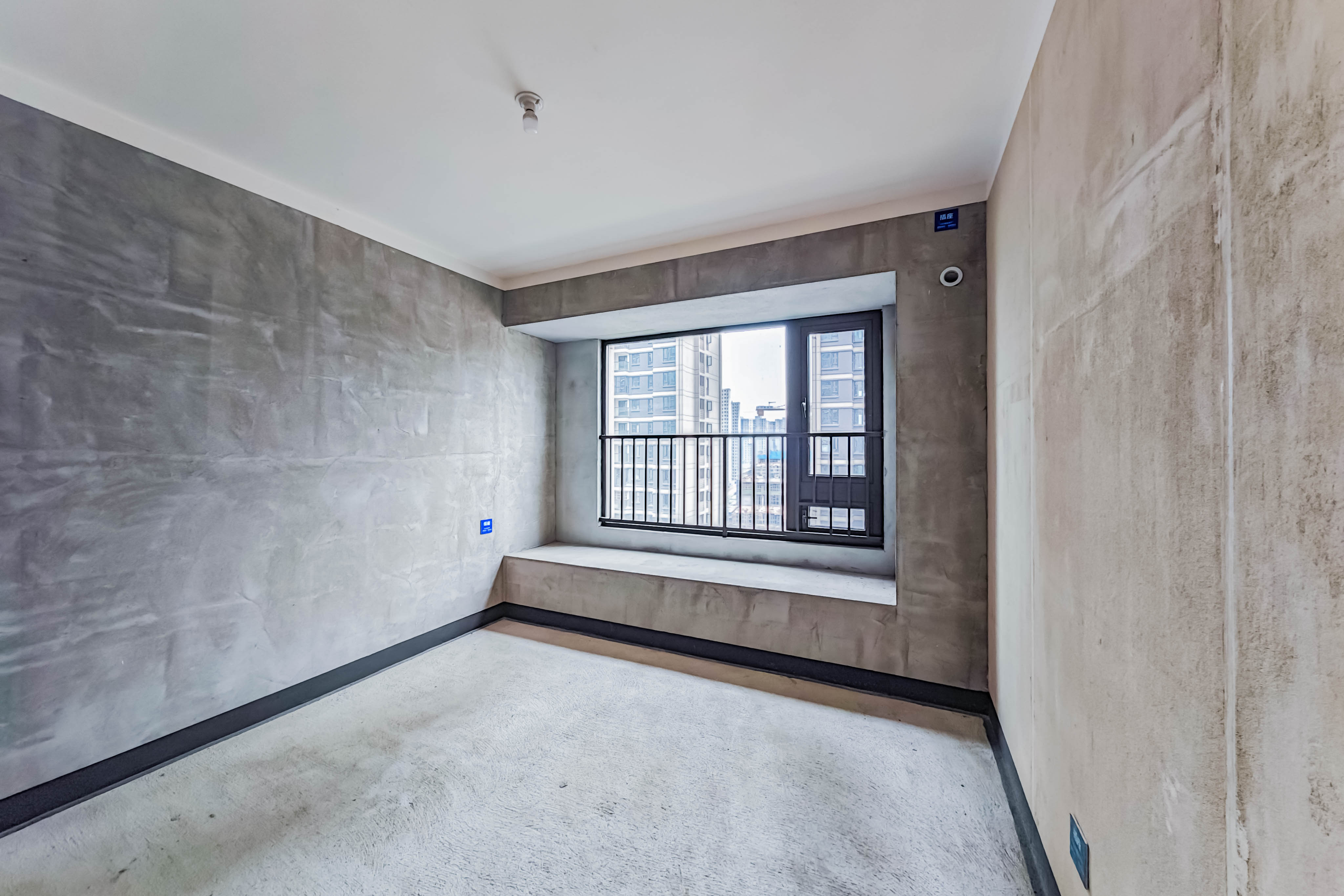 建发玖洲观澜  4室2厅2卫   215.00万其他
