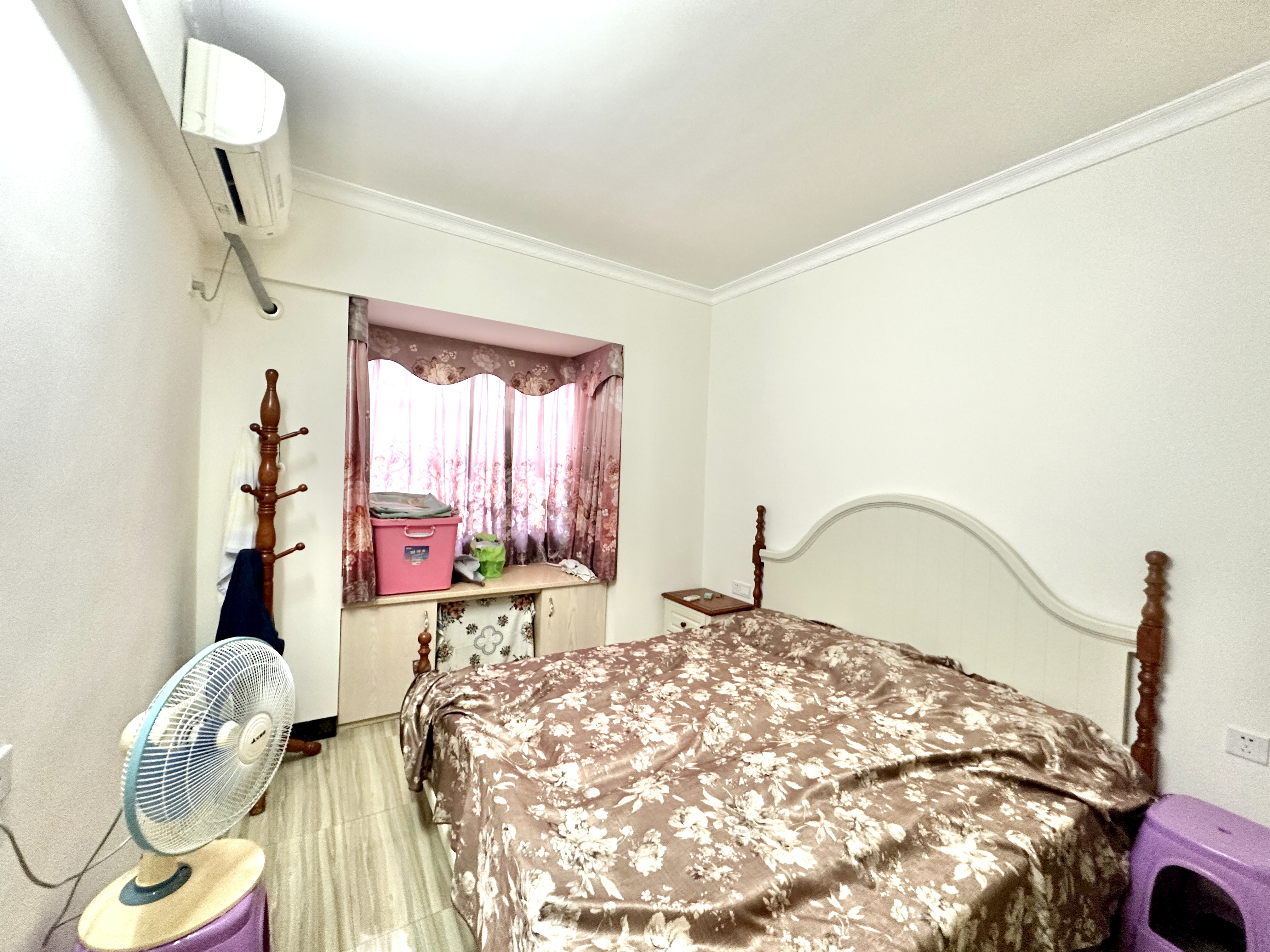 滨江新苑(一期A区) 3室1厅1卫 170.0万 滨江新苑(一期A区) 3室1厅1卫 170.0万卧室