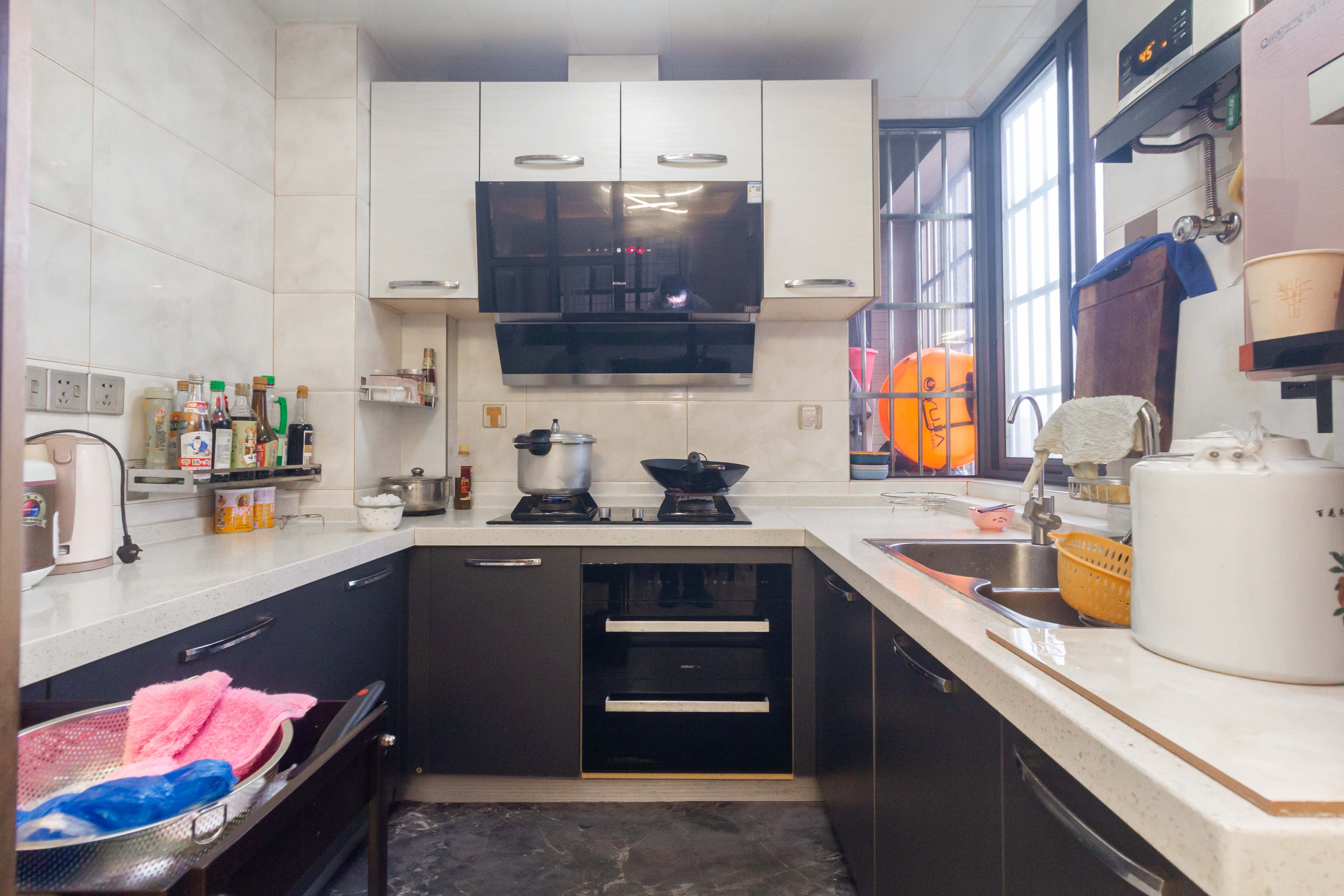 高林仕家 4室2厅1卫 95.0万 高林仕家 4室2厅1卫 95.0万厨房