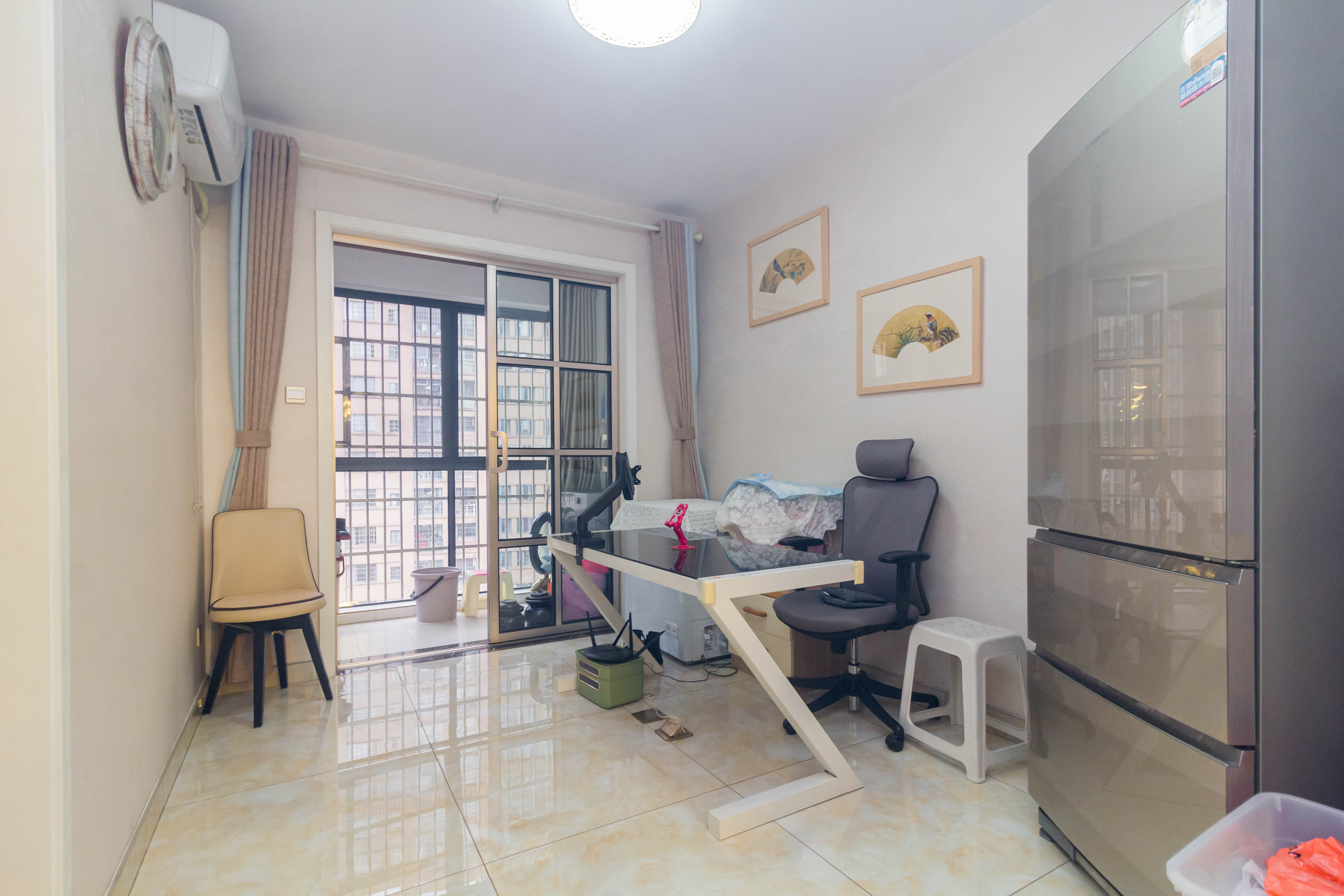 高林仕家 4室2厅1卫 95.0万 高林仕家 4室2厅1卫 95.0万卧室