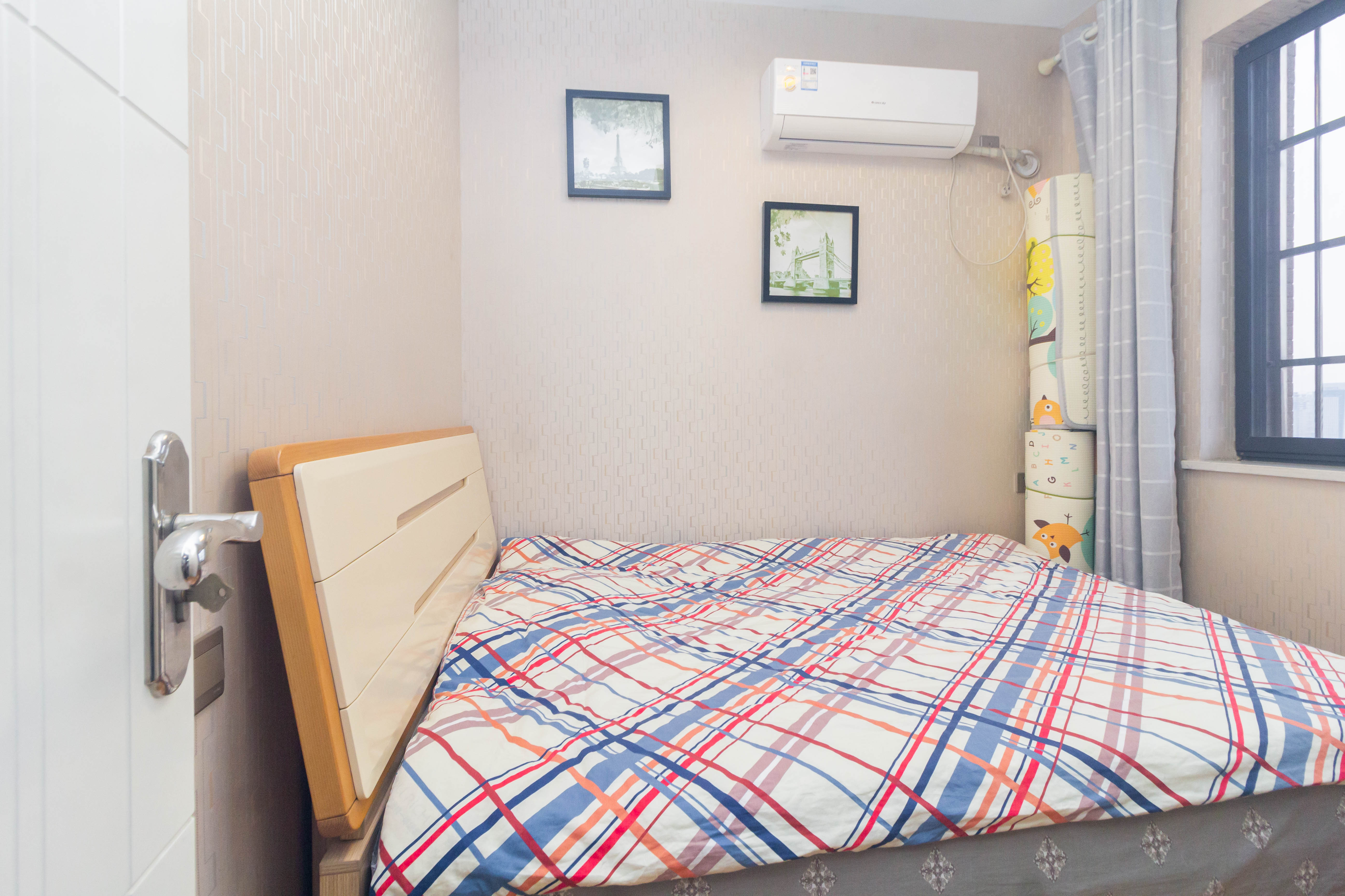 高林仕家 4室2厅1卫 95.0万 高林仕家 4室2厅1卫 95.0万卧室