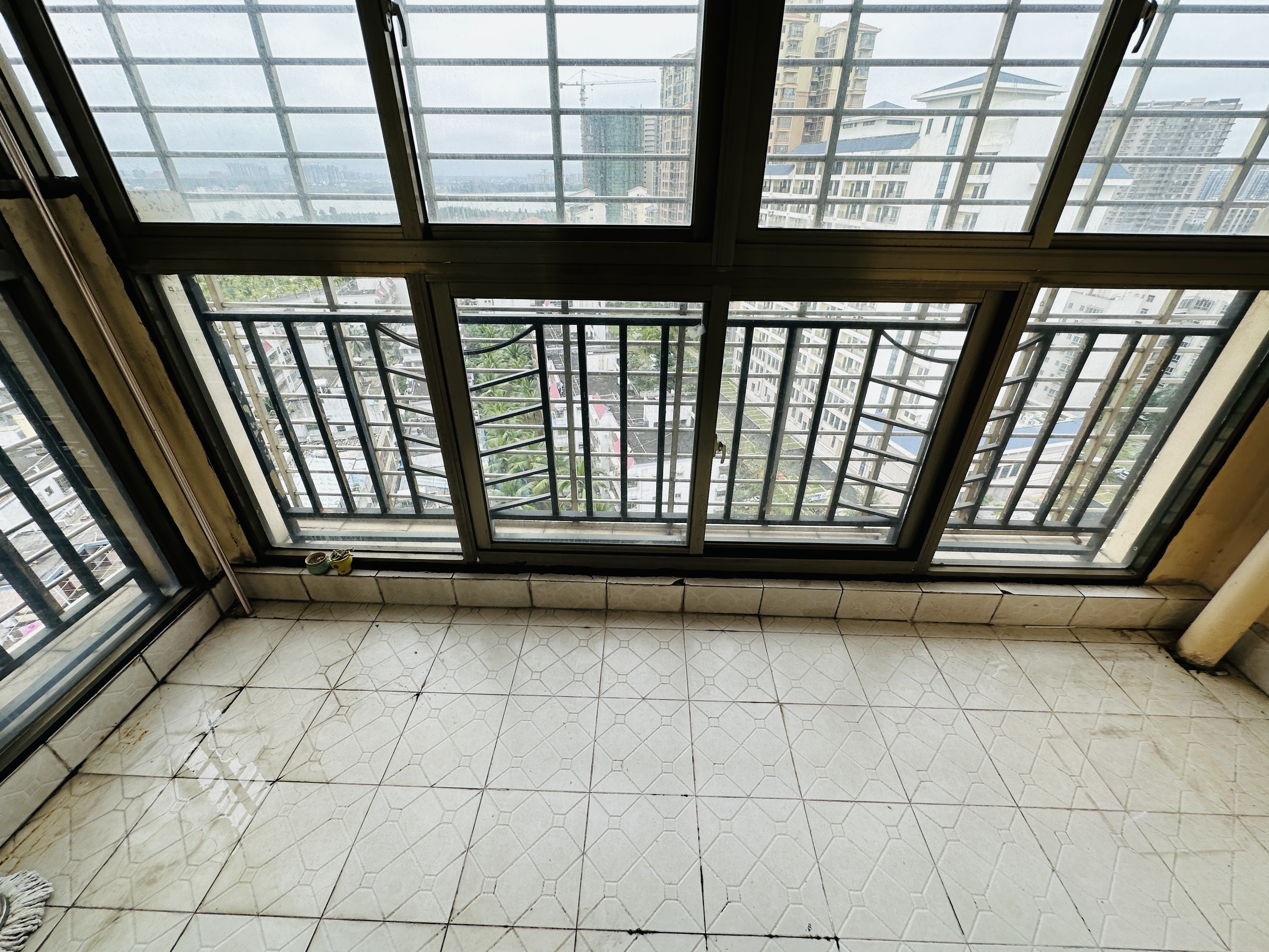 碧水名城  2室2厅1卫    129.0万 碧水名城  2室2厅1卫    129.0万阳台