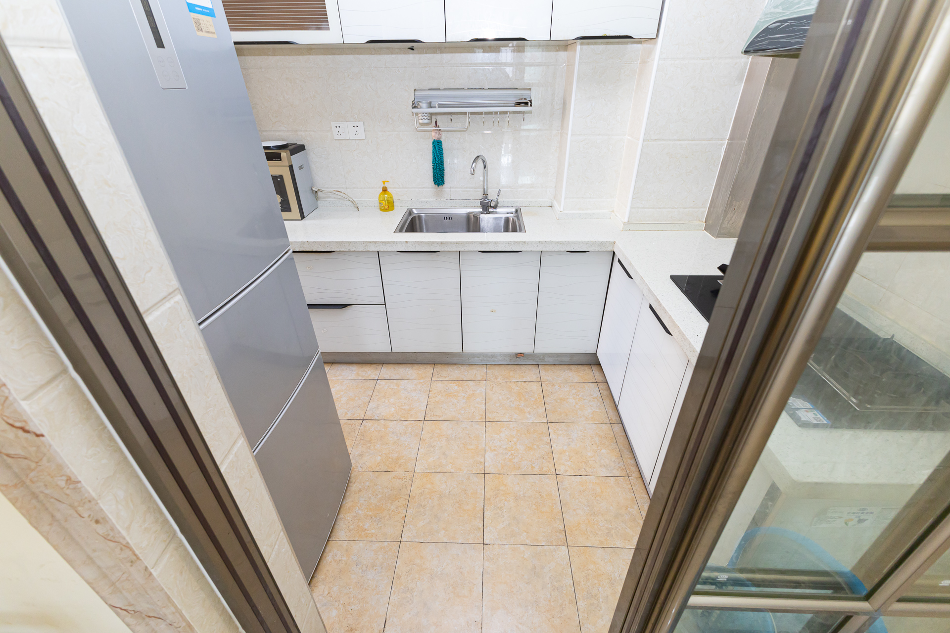 润和之悦(金泽园) 3室2厅1卫 61.8万 润和之悦(金泽园) 3室2厅1卫 61.8万厨房