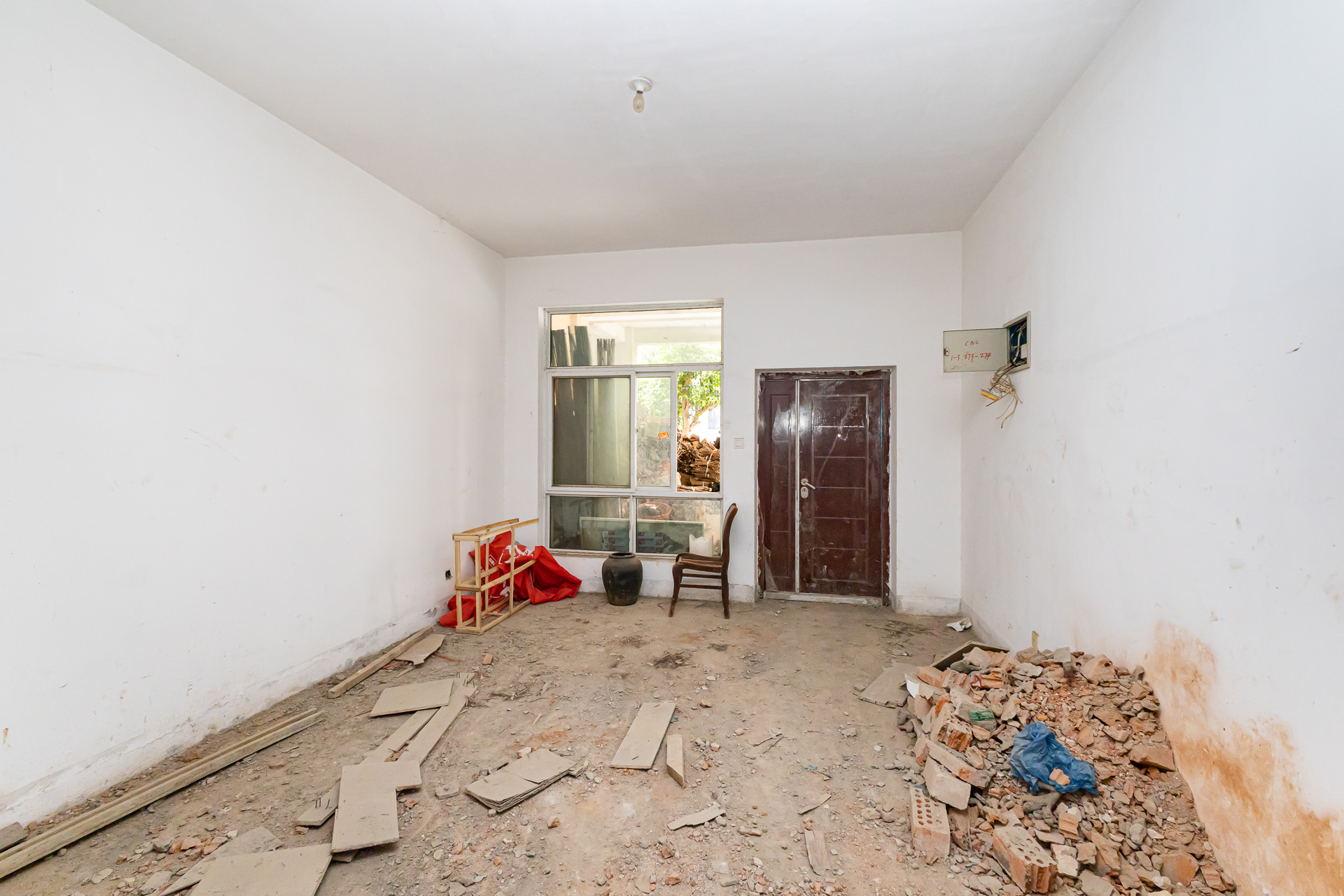 湘路家园  5室5厅1卫    300.0万 湘路家园  5室5厅1卫    300.0万