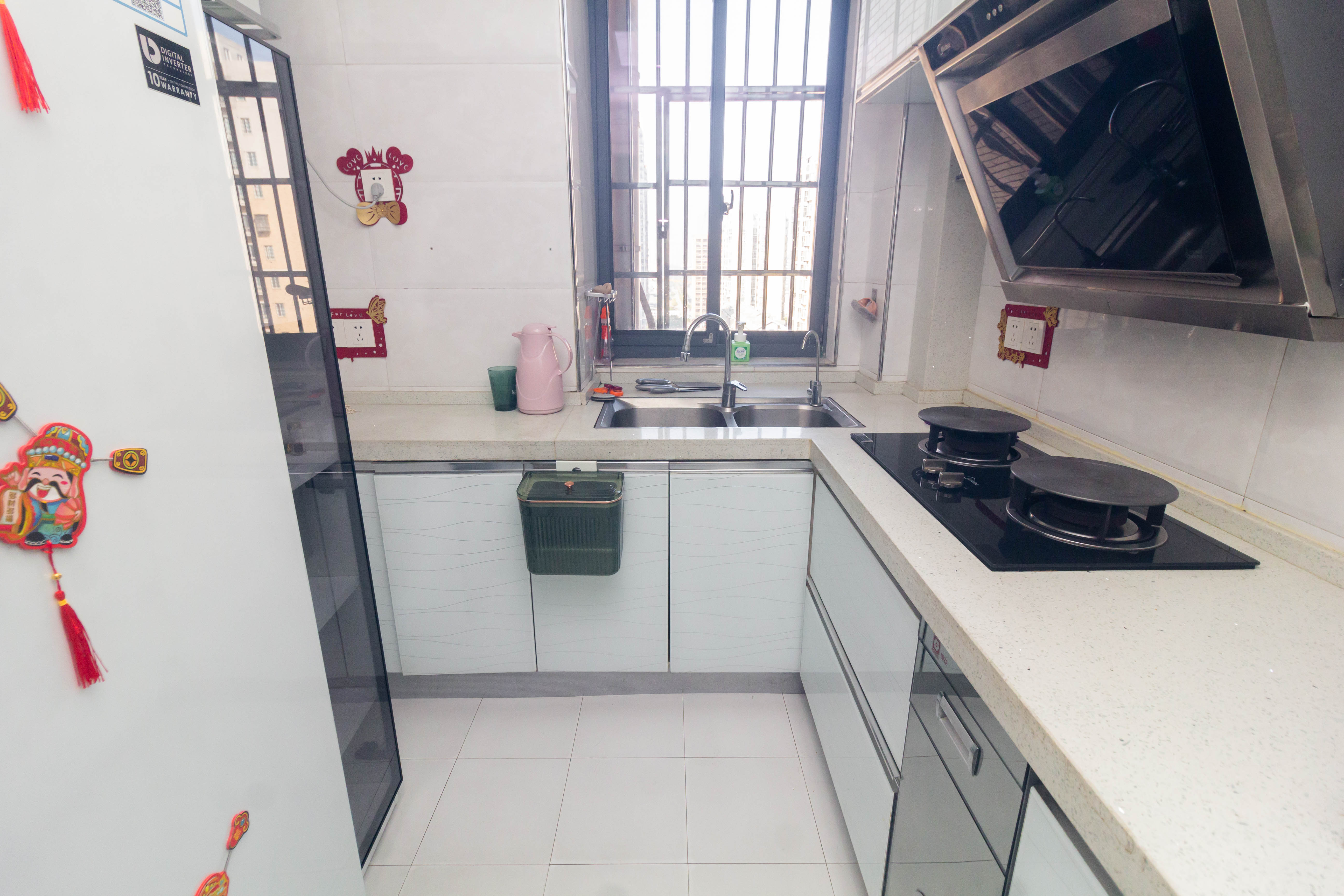 佳美紫郡  3室2厅1卫    55.0万 佳美紫郡  3室2厅1卫    55.0万厨房