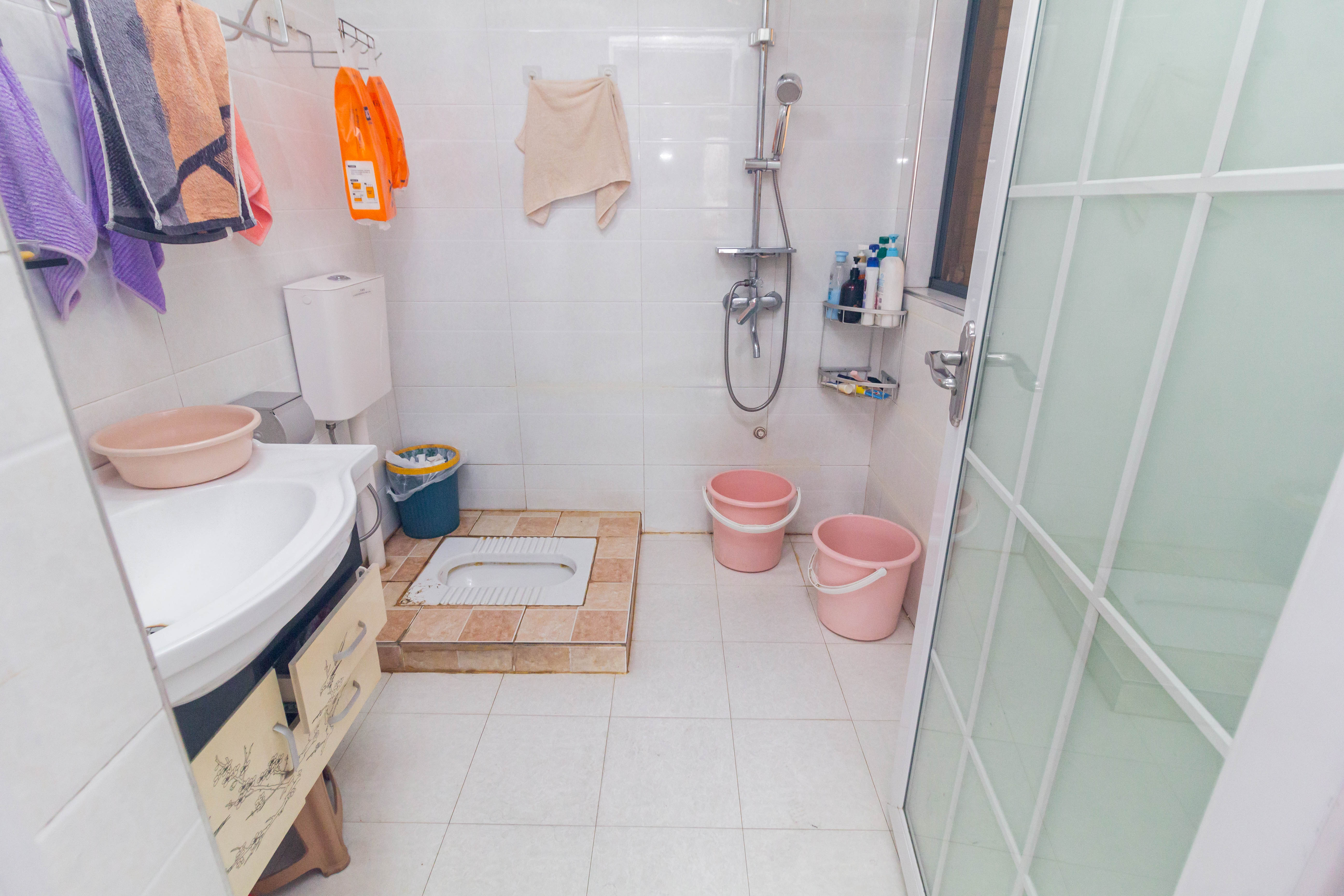 中国铁建国际城一期  2室2厅1卫    39.0万 中国铁建国际城一期  2室2厅1卫    39.0万卫生间