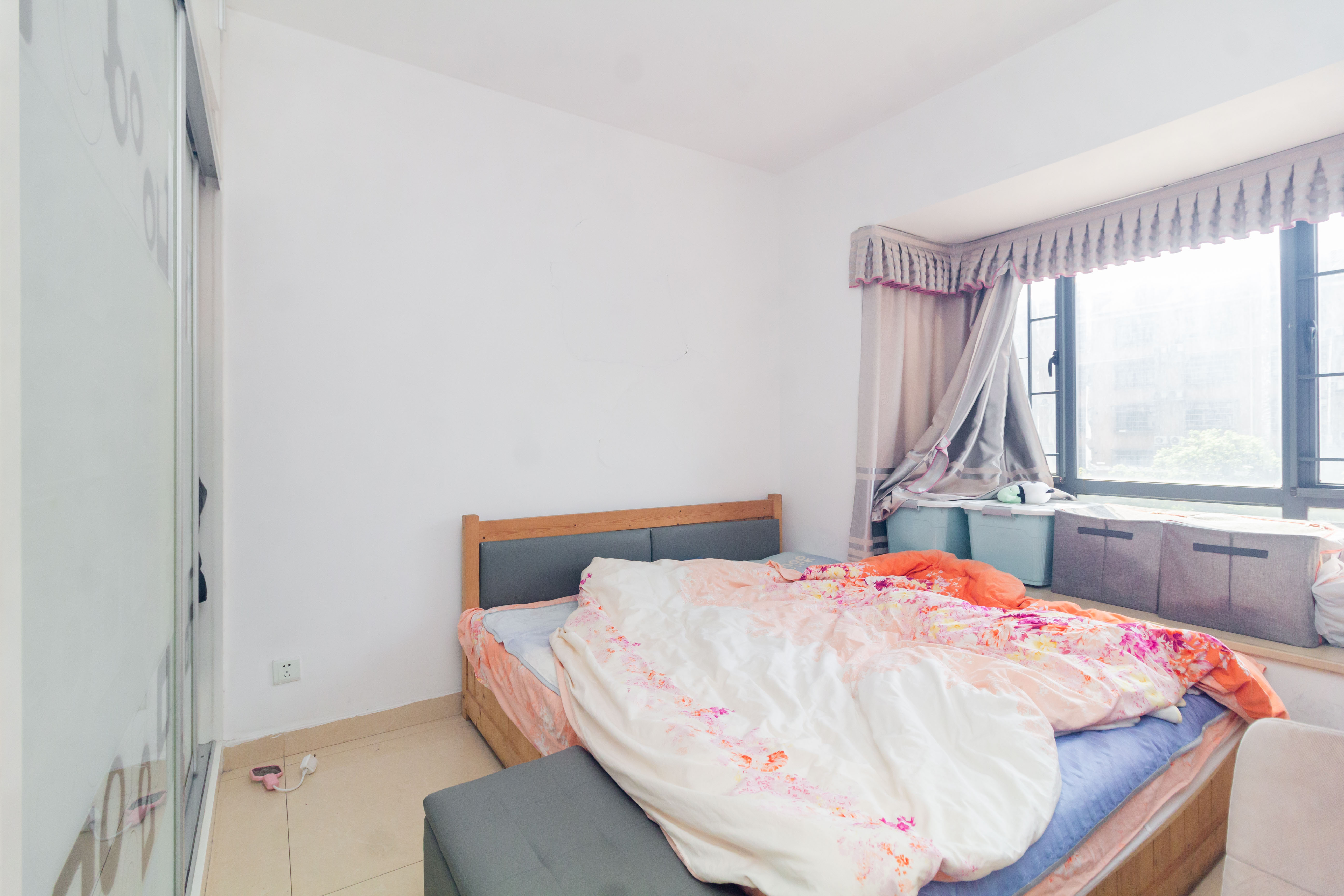 中国铁建国际城一期  2室2厅1卫    39.0万 中国铁建国际城一期  2室2厅1卫    39.0万卧室