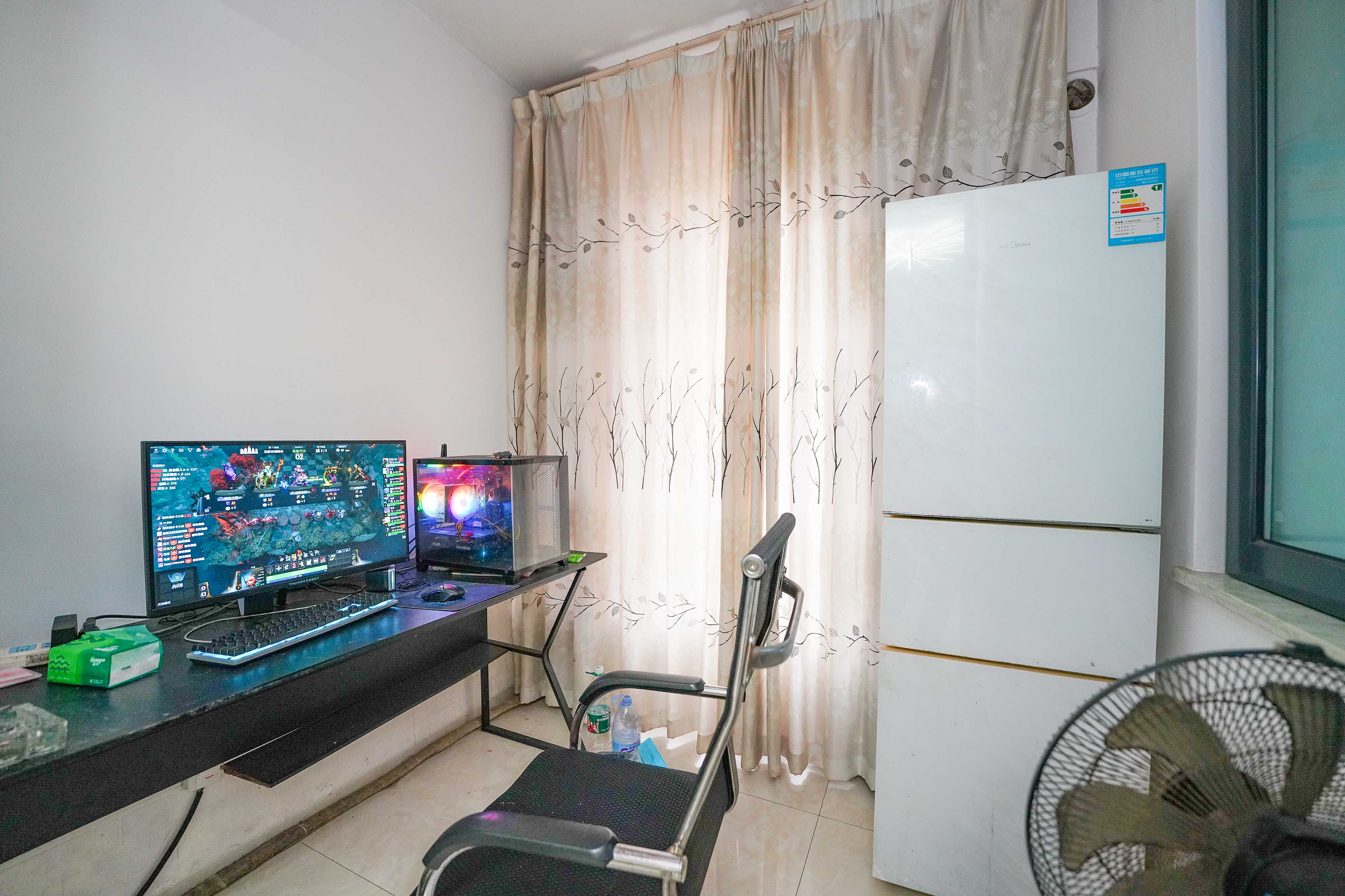 怡海星城  3室2厅1卫    52.0万 怡海星城  3室2厅1卫    52.0万阳台