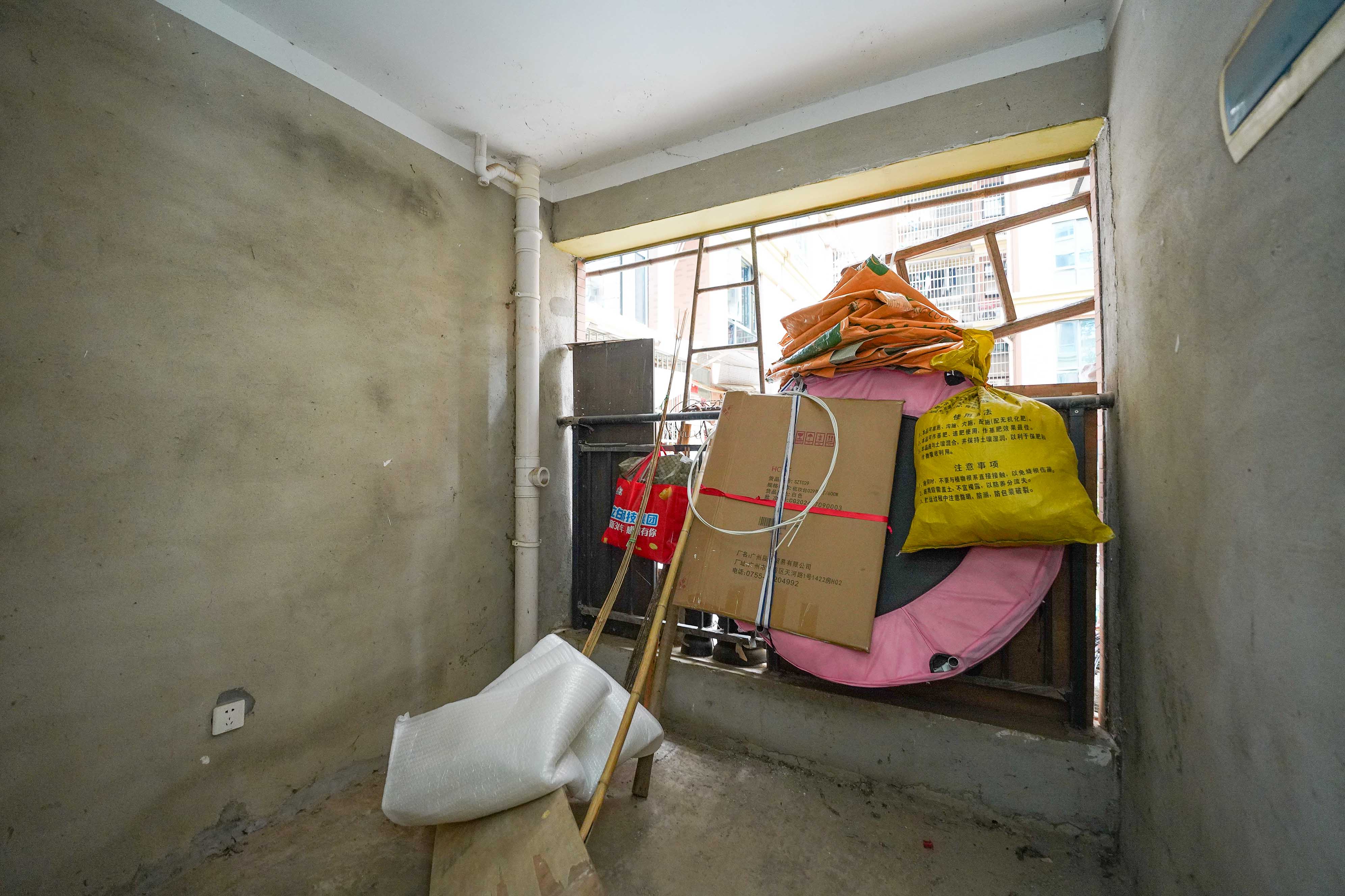 金谷豪庭 3室2厅2卫 48.0万 金谷豪庭 3室2厅2卫 48.0万卧室