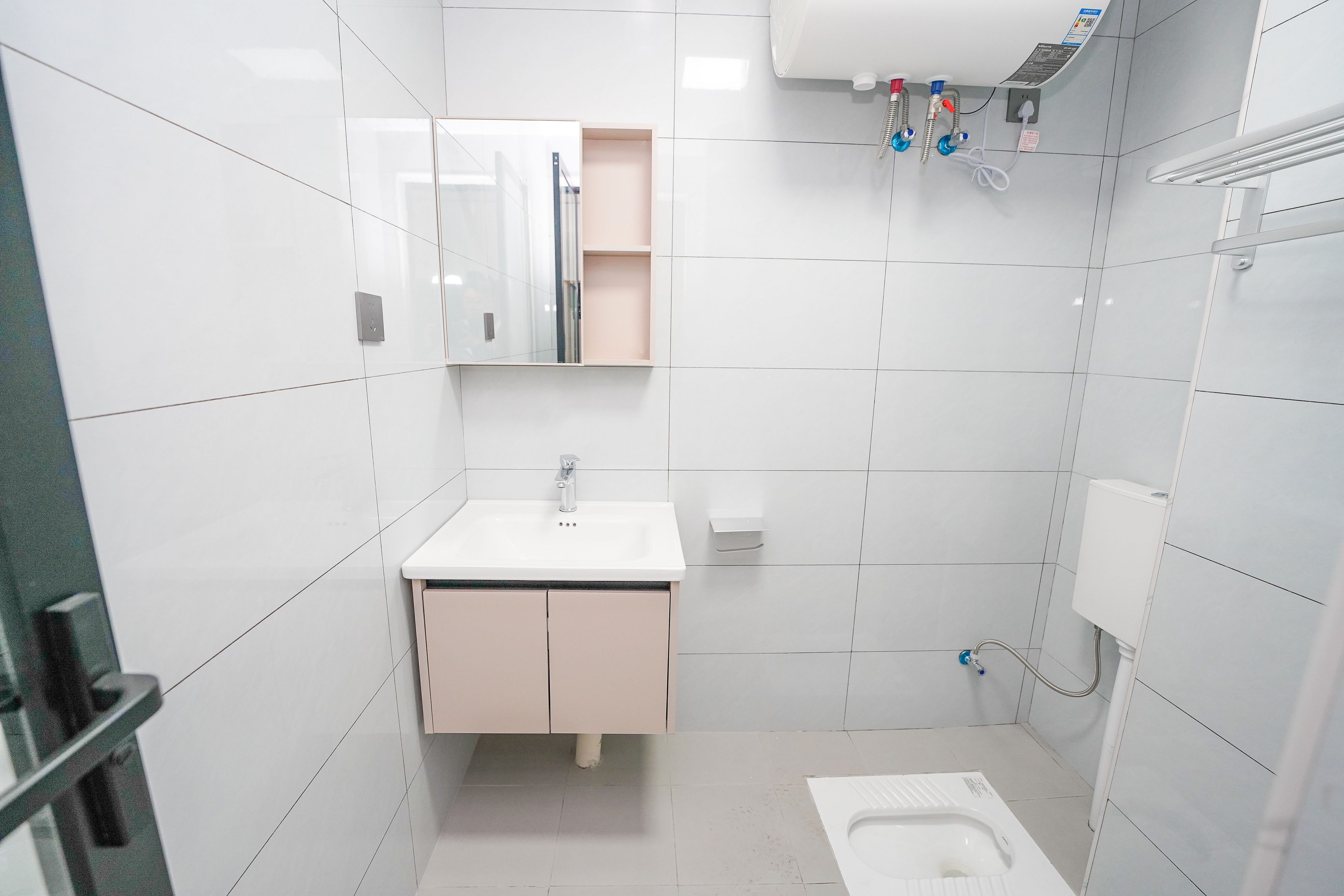 五矿万境蓝山 1室1厅1卫 22.8万 五矿万境蓝山 1室1厅1卫 22.8万其他