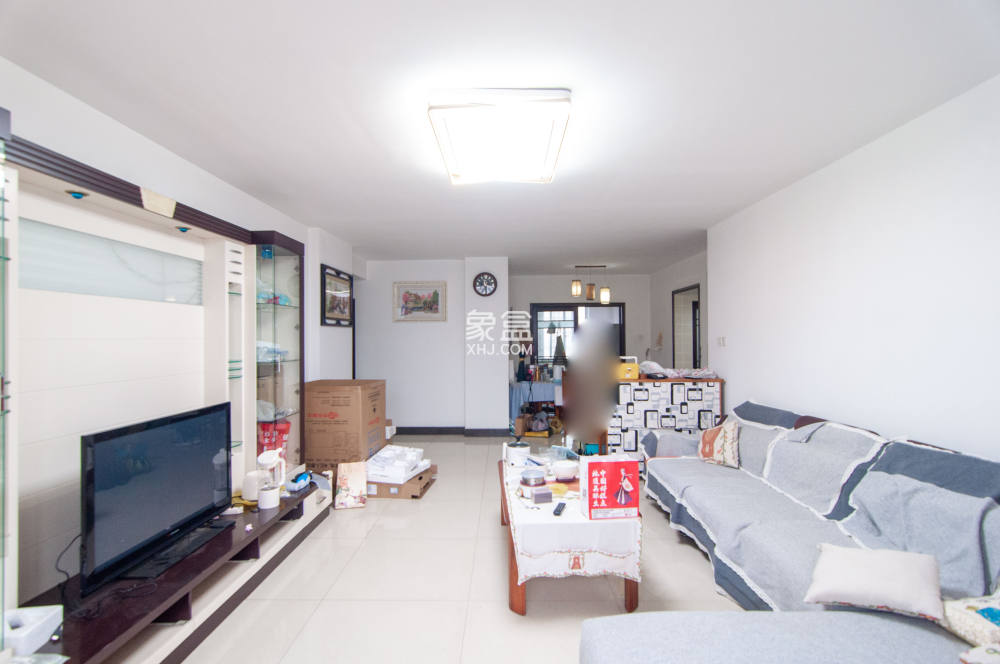 玛依拉山庄  3室2厅1卫   120.00万