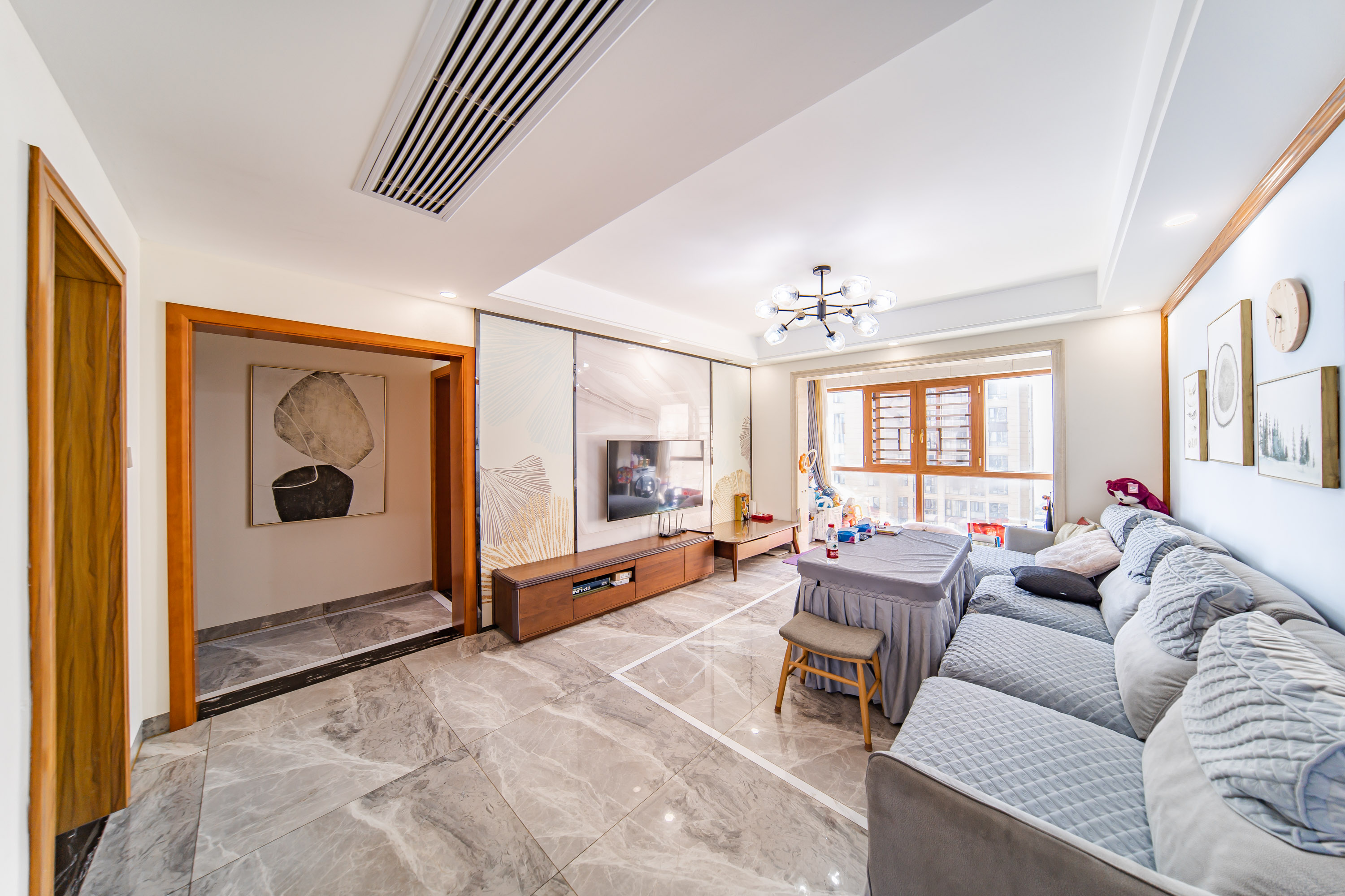 湘熙水郡(观澜海赋家园)  3室2厅2卫    138.0万 湘熙水郡(观澜海赋家园)  3室2厅2卫    138.0万客厅