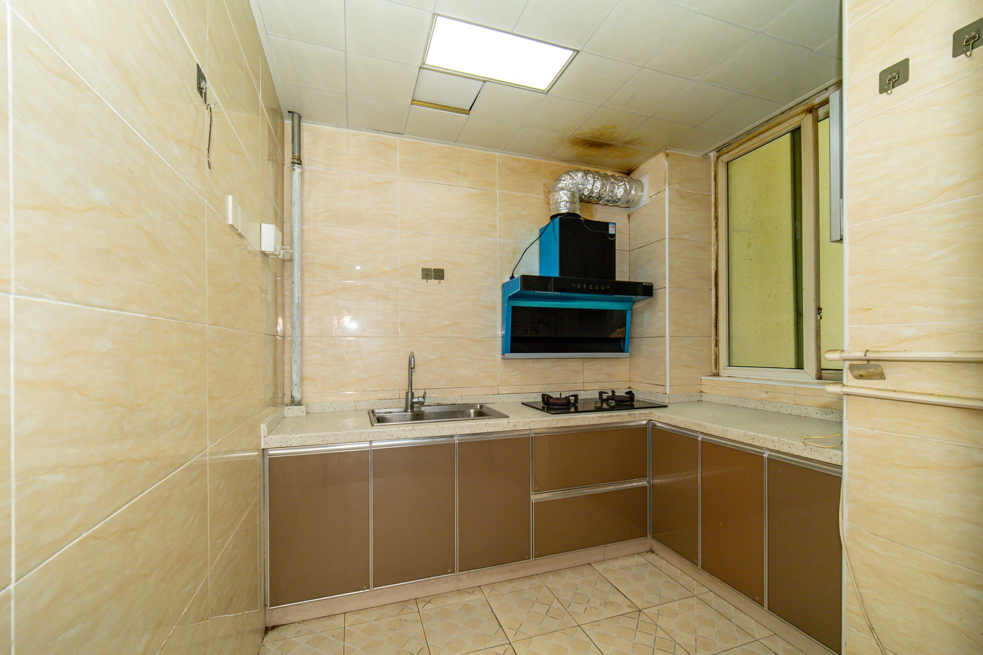 广泰家园 3室2厅1卫 49.8万 广泰家园 3室2厅1卫 49.8万厨房