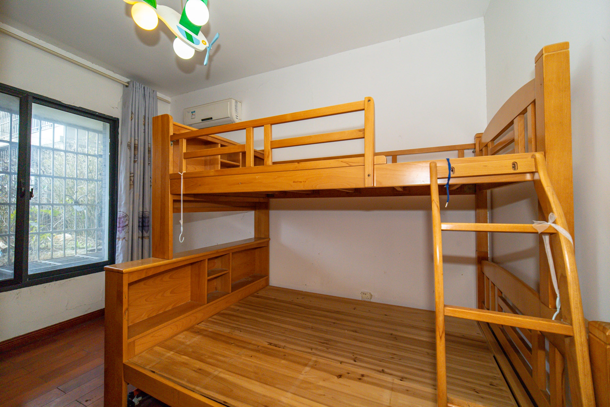 时代星城 2室2厅1卫 45.0万 时代星城 2室2厅1卫 45.0万卧室