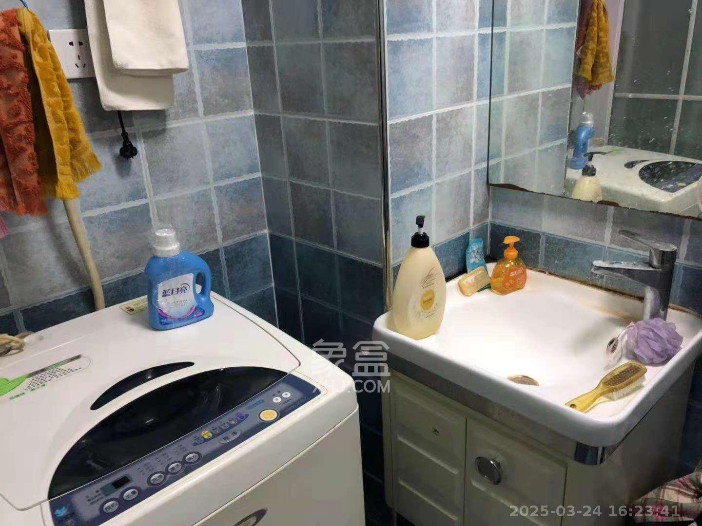 世纪桃花苑  1室1厅1卫   1400.00元/月室内图