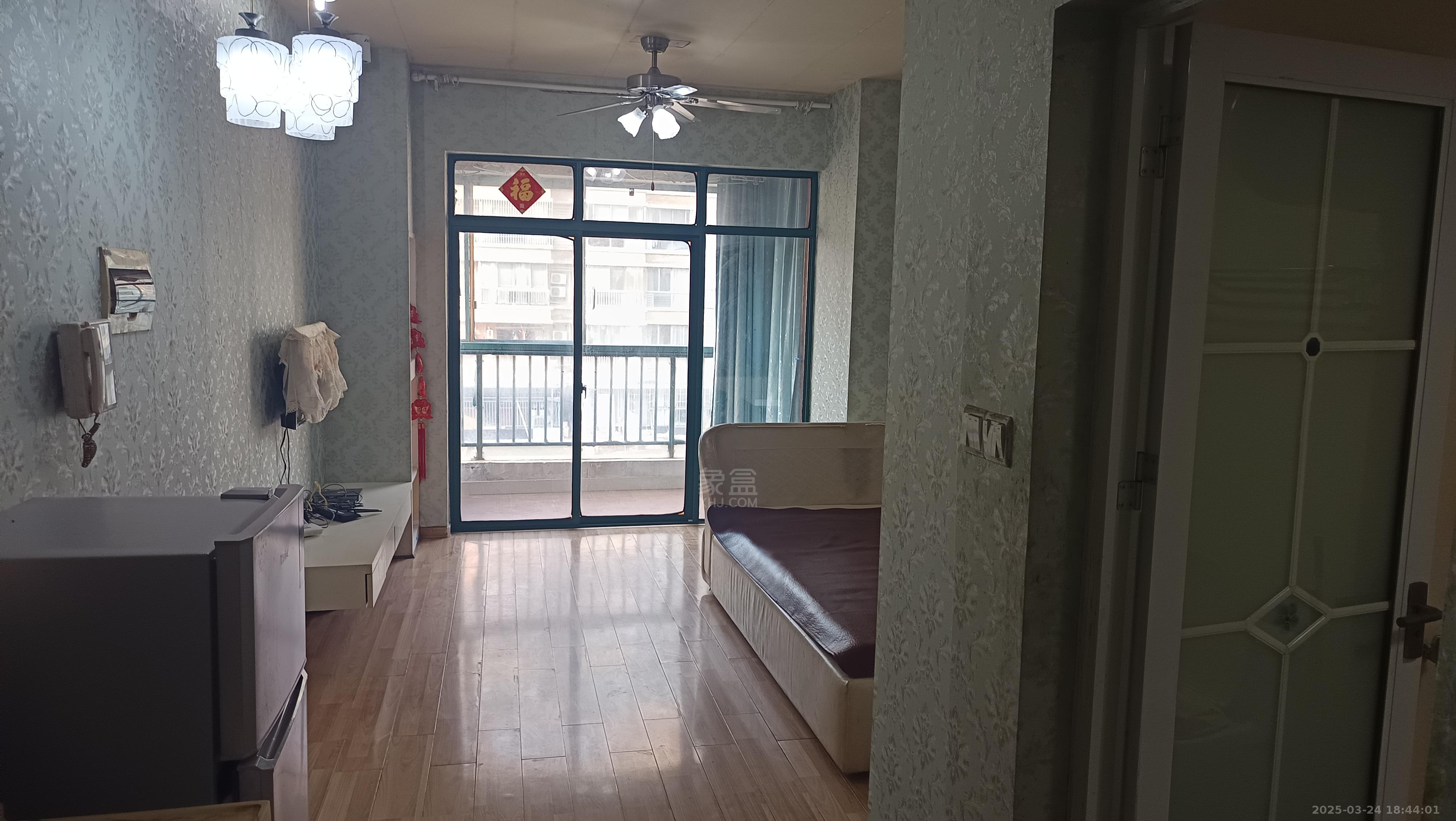 尚格名城向左向右 1室0厅0卫 1200.0元/月 尚格名城向左向右 1室0厅0卫 1200.0元/月室内图