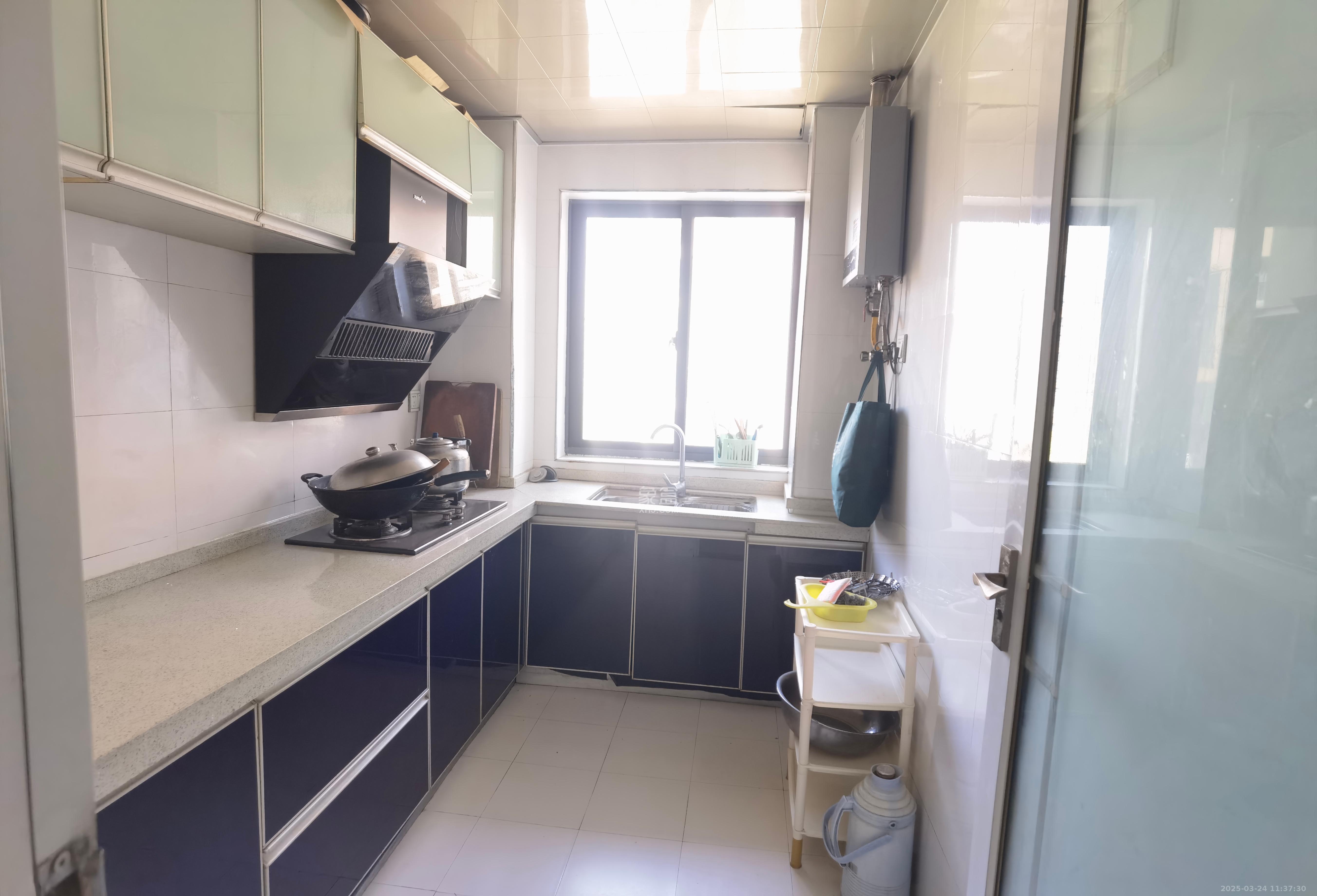 中信文化广场(中信新城二期) 3室2厅1卫 2000.0元/月 中信文化广场(中信新城二期) 3室2厅1卫 2000.0元/月室内图