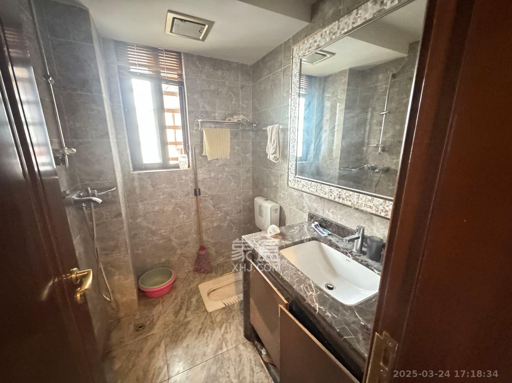 恒大御景半岛湘江苑(恒大御景半岛一期) 3室2厅3卫 4800.0元/月 恒大御景半岛湘江苑(恒大御景半岛一期) 3室2厅3卫 4800.0元/月室内图