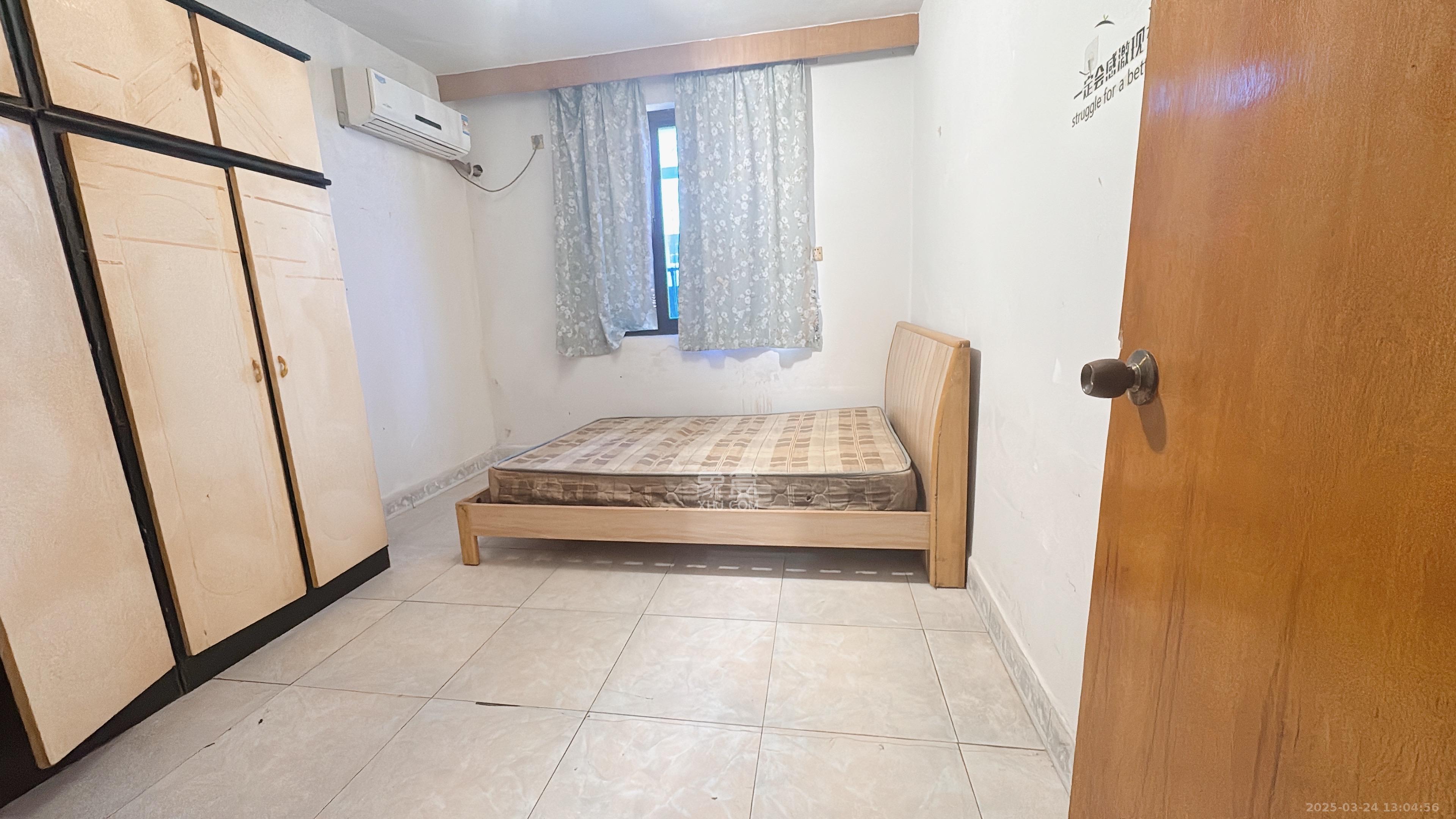 金汇小区 3室2厅2卫 2000.0元/月 金汇小区 3室2厅2卫 2000.0元/月室内图