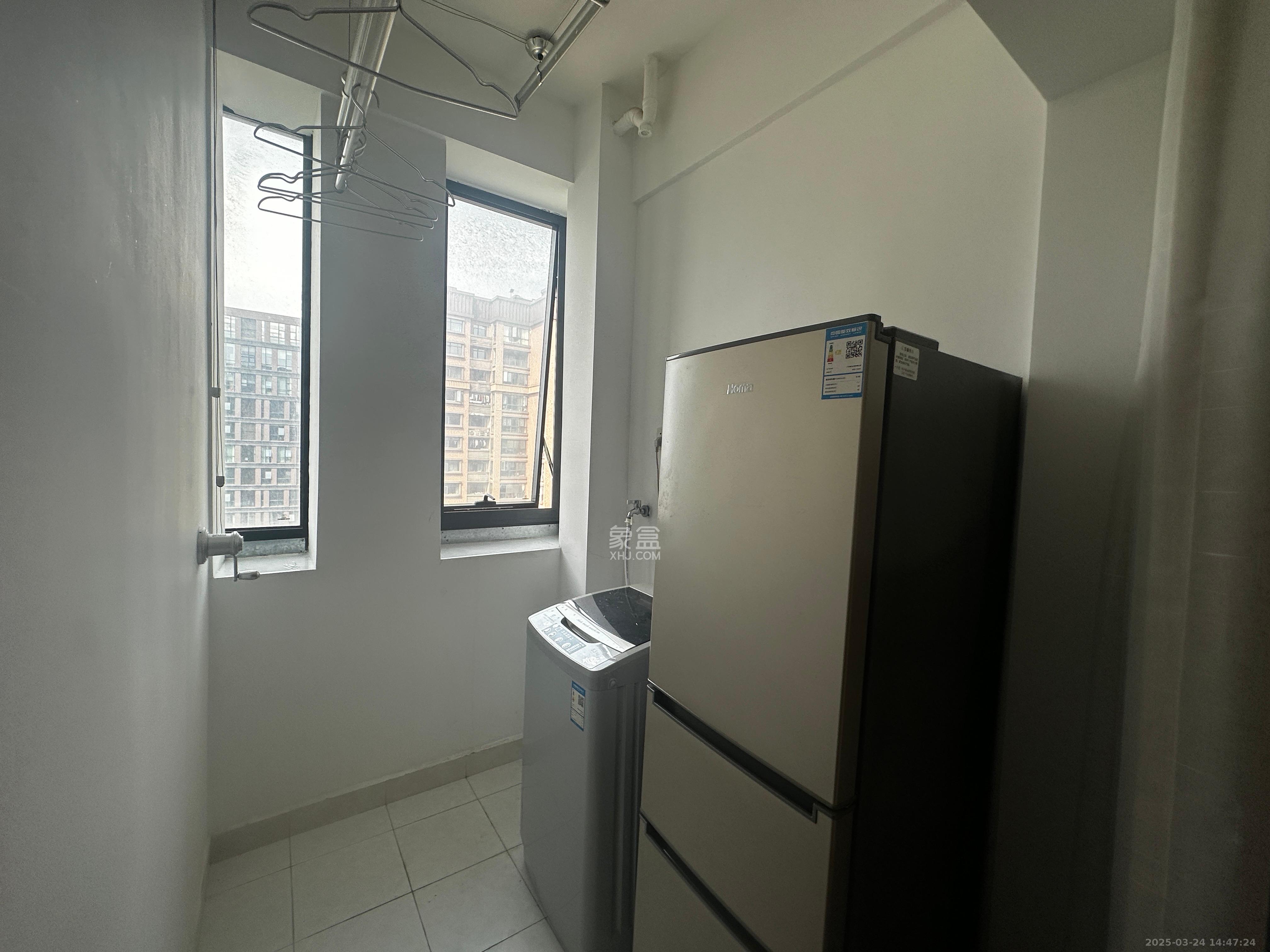 未来漫城 1室1厅1卫 1100.0元/月 未来漫城 1室1厅1卫 1100.0元/月室内图