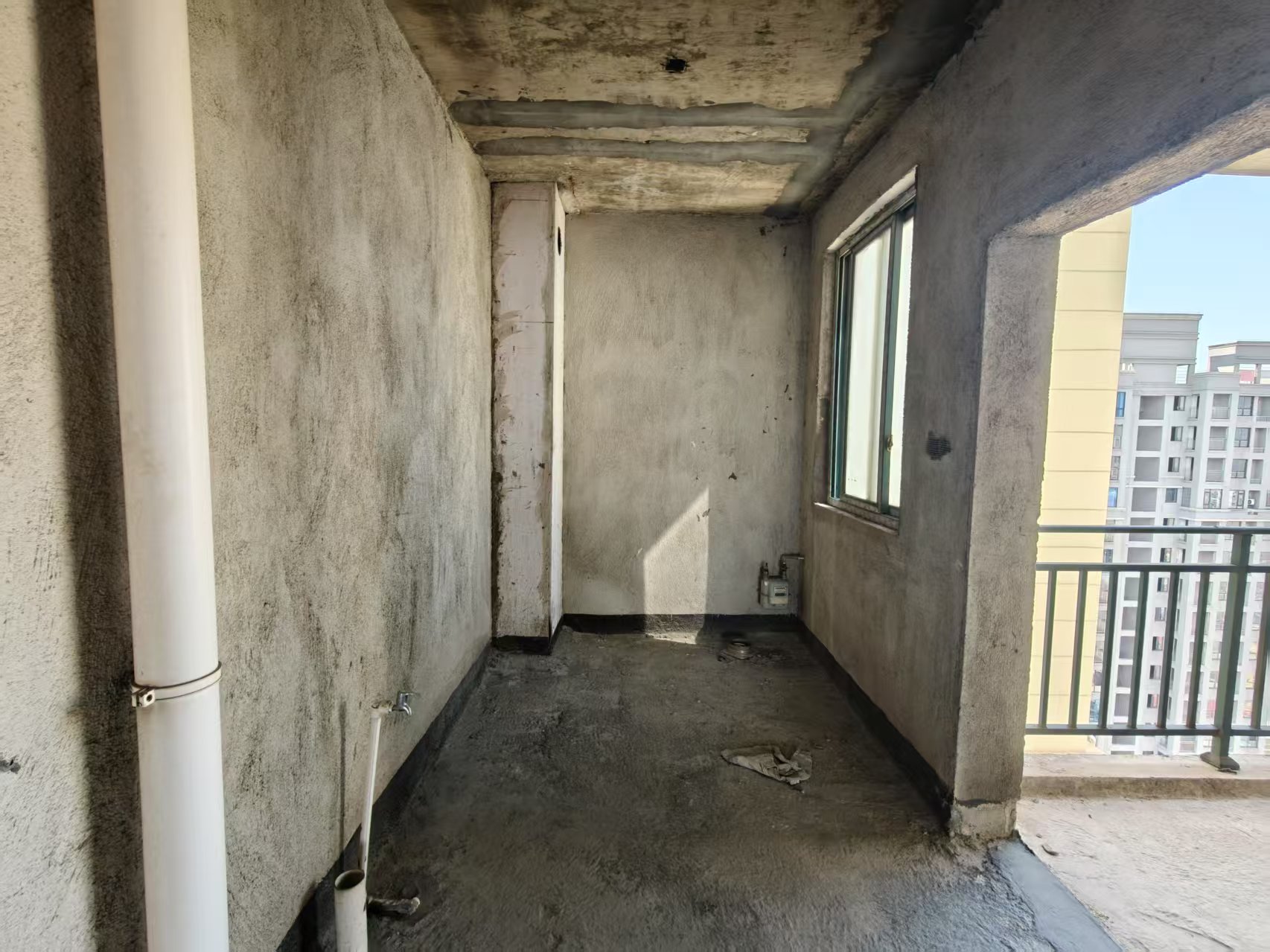 吉泰丽园 4室2厅2卫 85.0万 吉泰丽园 4室2厅2卫 85.0万客厅