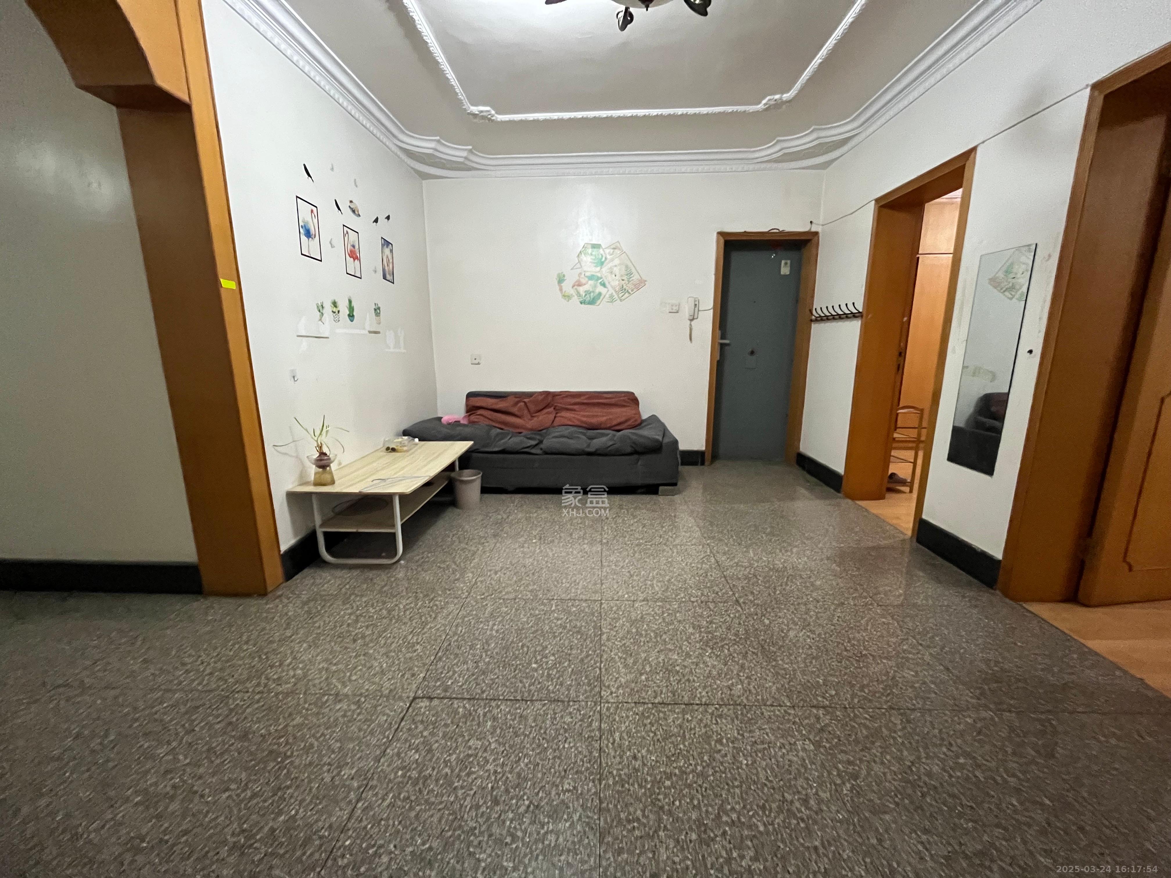 晨光花园  2室1厅1卫   1300.00元/月室内图