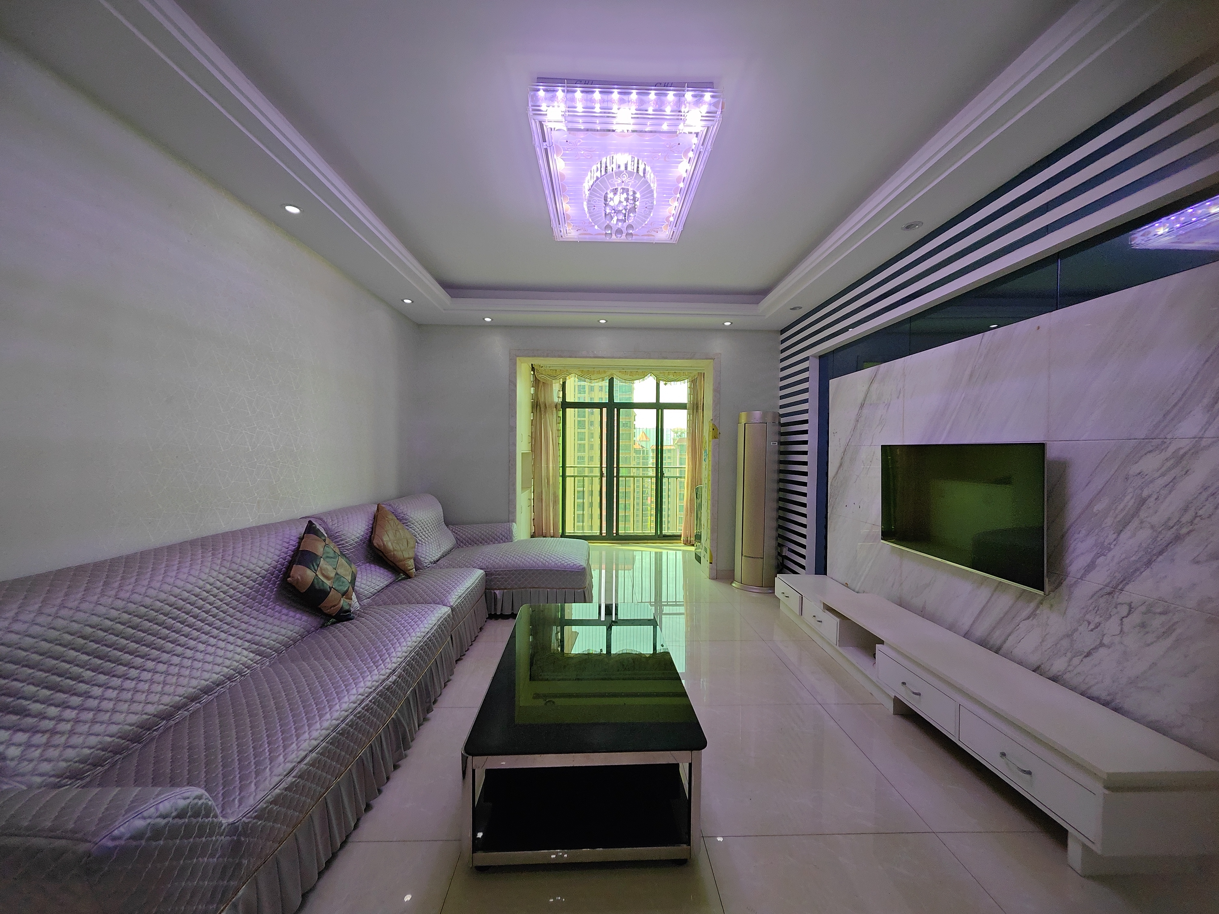 水映豪廷(一,二,三期) 3室2厅2卫 2300.0元/月 水映豪廷(一,二,三期) 3室2厅2卫 2300.0元/月室内图