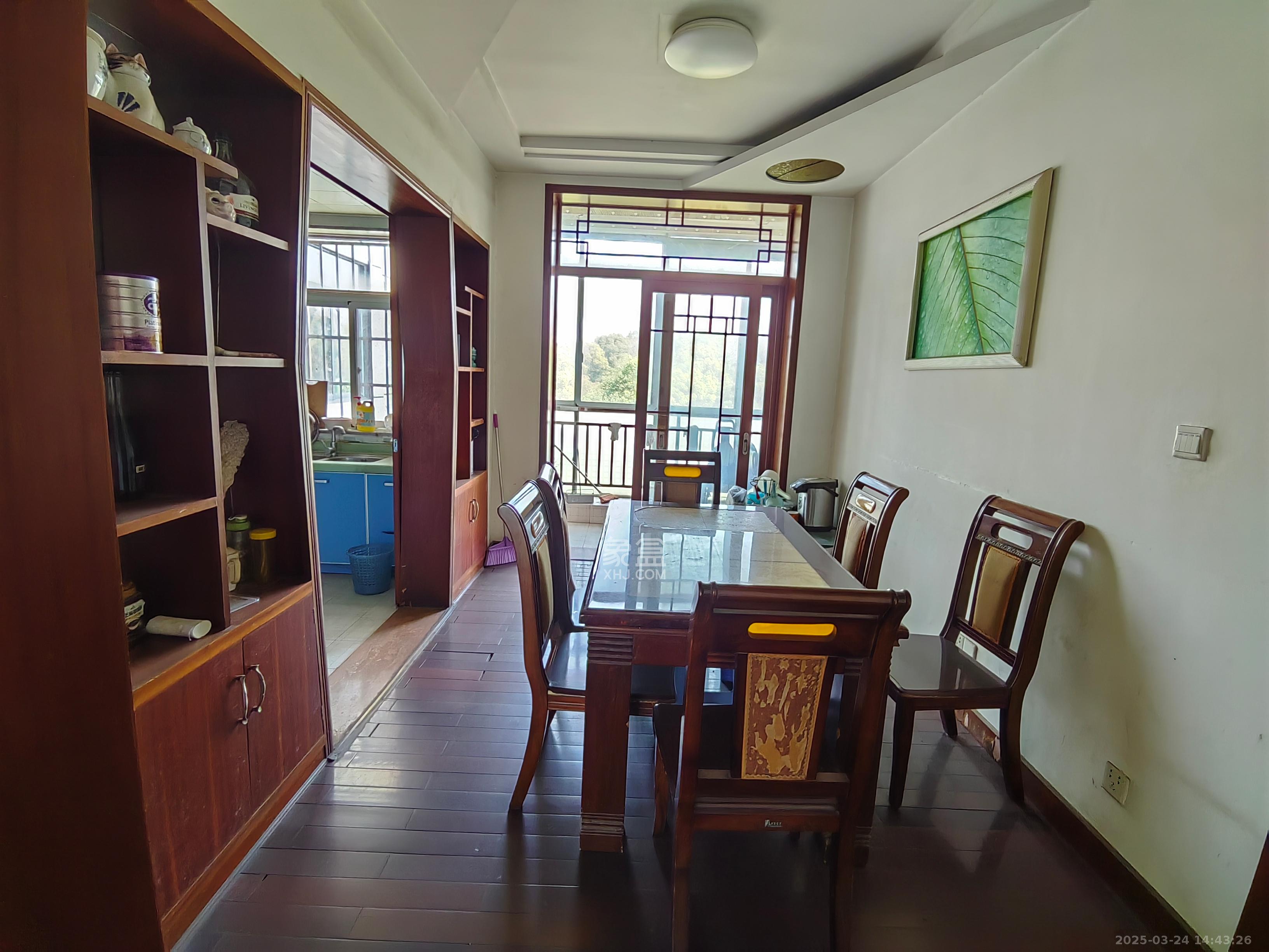 阳光苑 3室2厅2卫 1800.0元/月 阳光苑 3室2厅2卫 1800.0元/月室内图