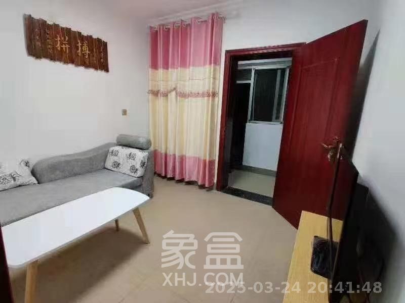 长钢社区(半边山宿舍区) 1室1厅1卫 1500.0元/月 长钢社区(半边山宿舍区) 1室1厅1卫 1500.0元/月室内图