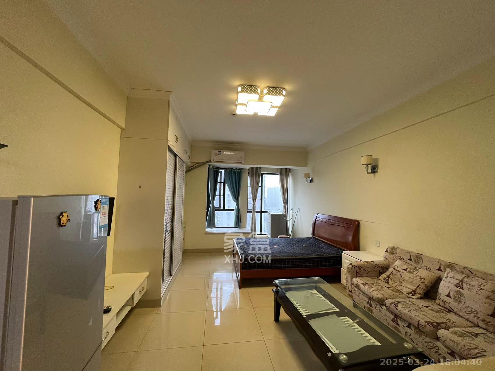 英郡年华 1室1厅1卫 1500.0元/月 英郡年华 1室1厅1卫 1500.0元/月室内图